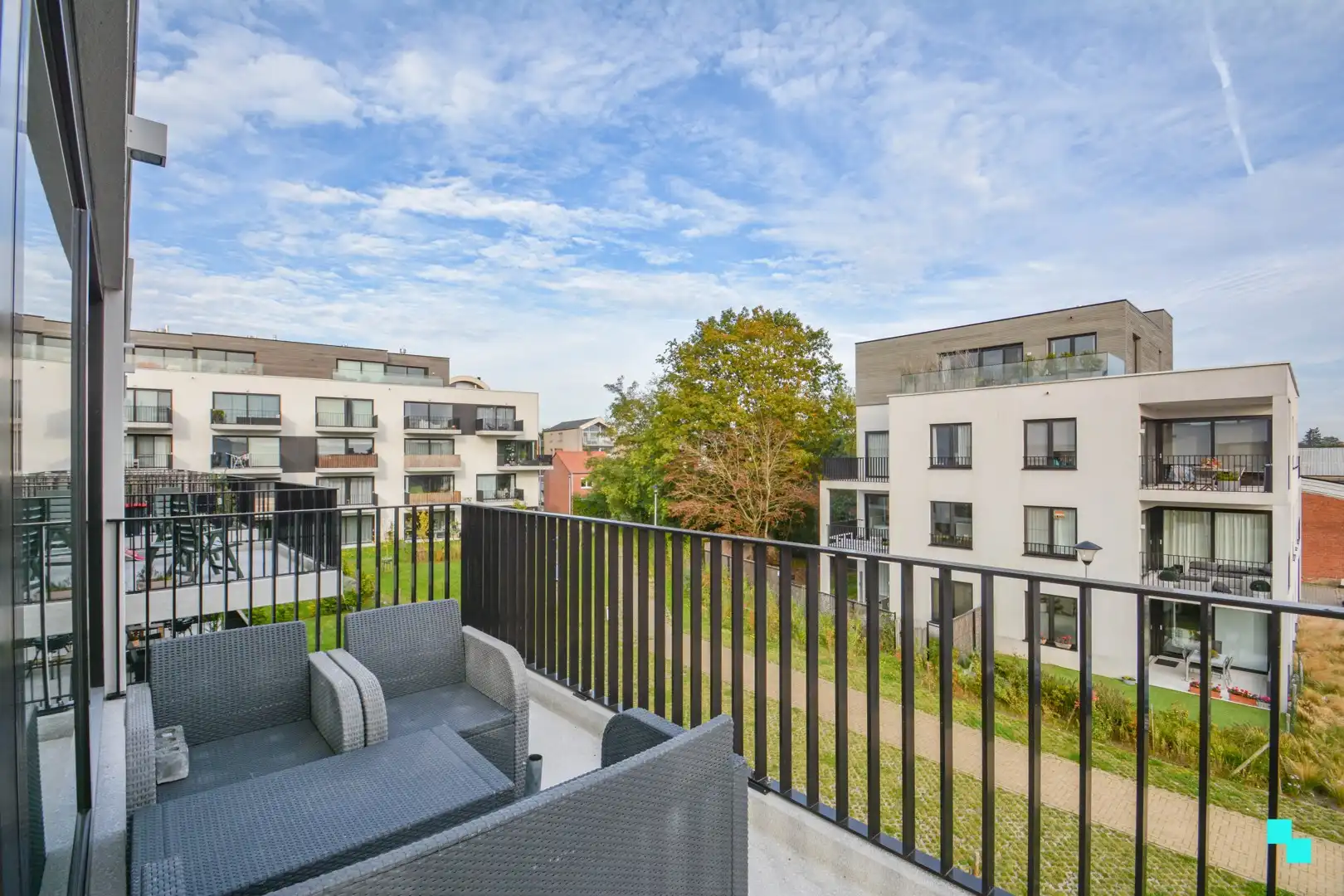 Hoekappartement in rustige groene omgeving te Emelgem foto 10