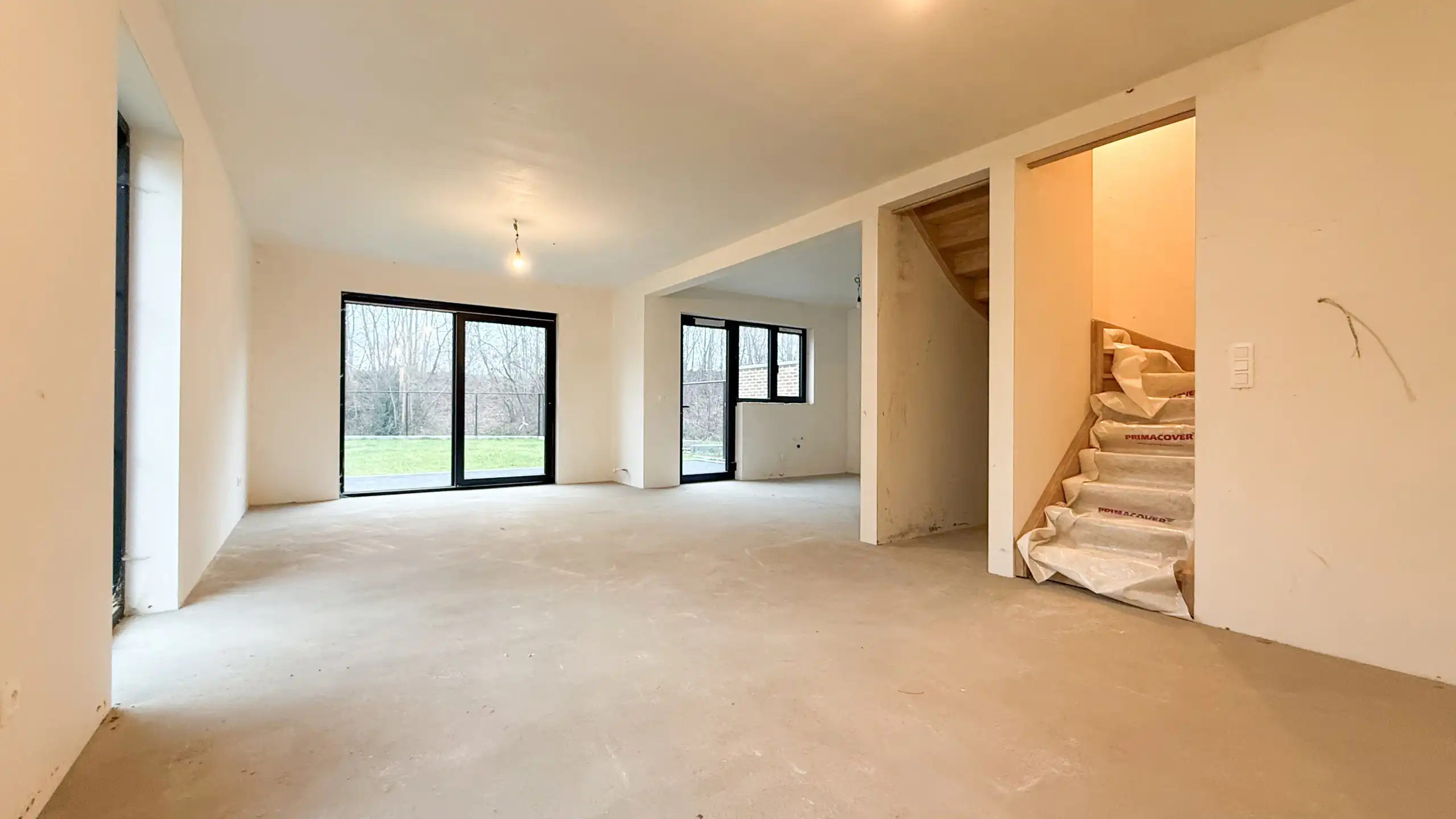 Volledig afgewerkte landelijke woning aan 2% Registratie! foto 2