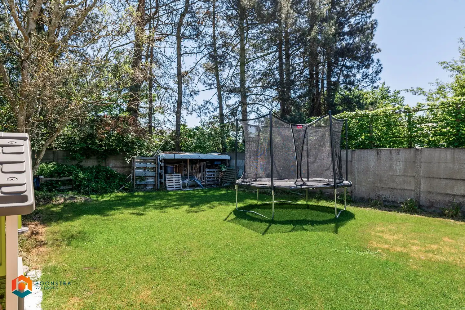 Instapklare woning met 3 slpkrs met gezellig terras en tuin foto 22