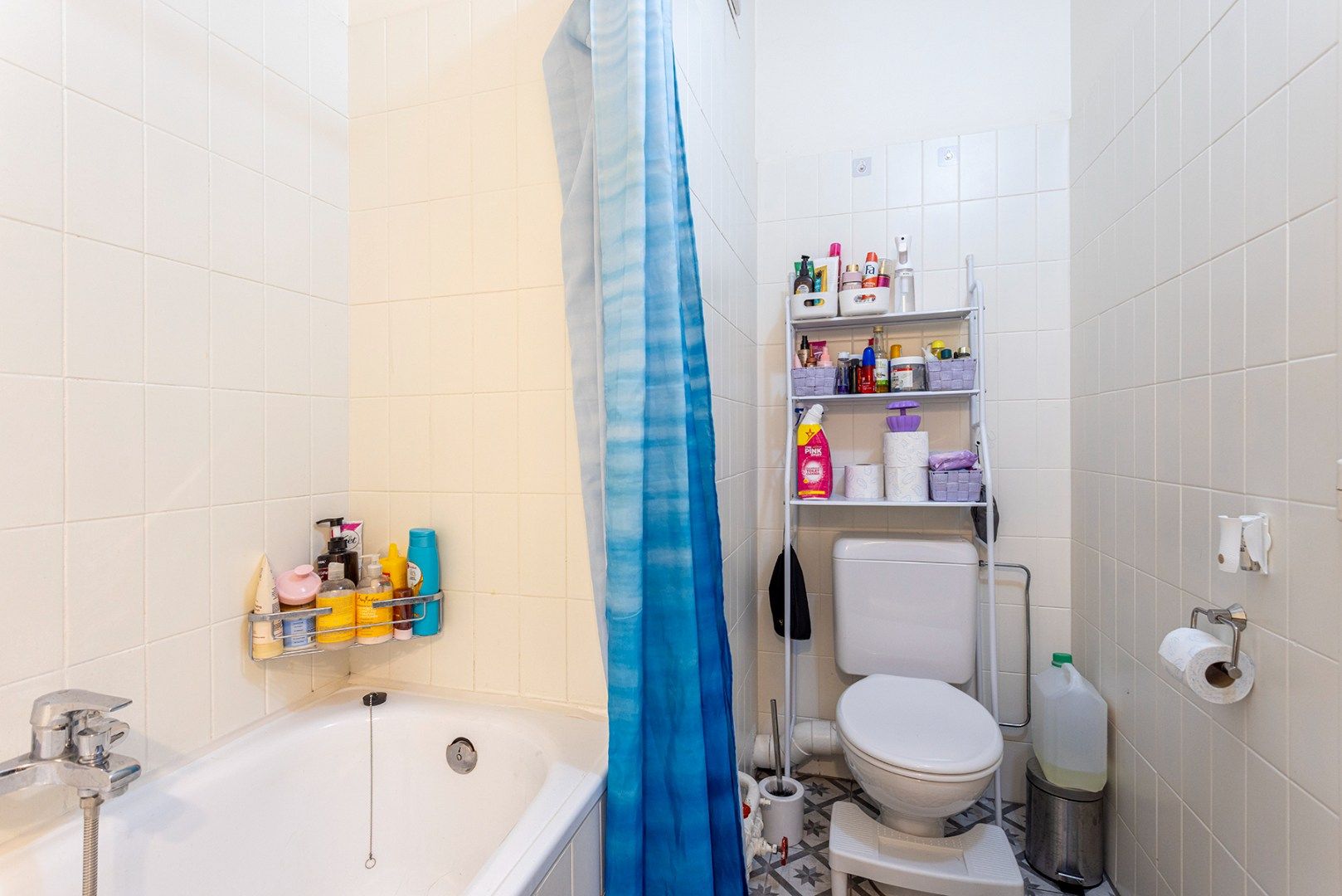 Instapklaar 1 slaapkamer appartement met terras en garagebox! foto 10