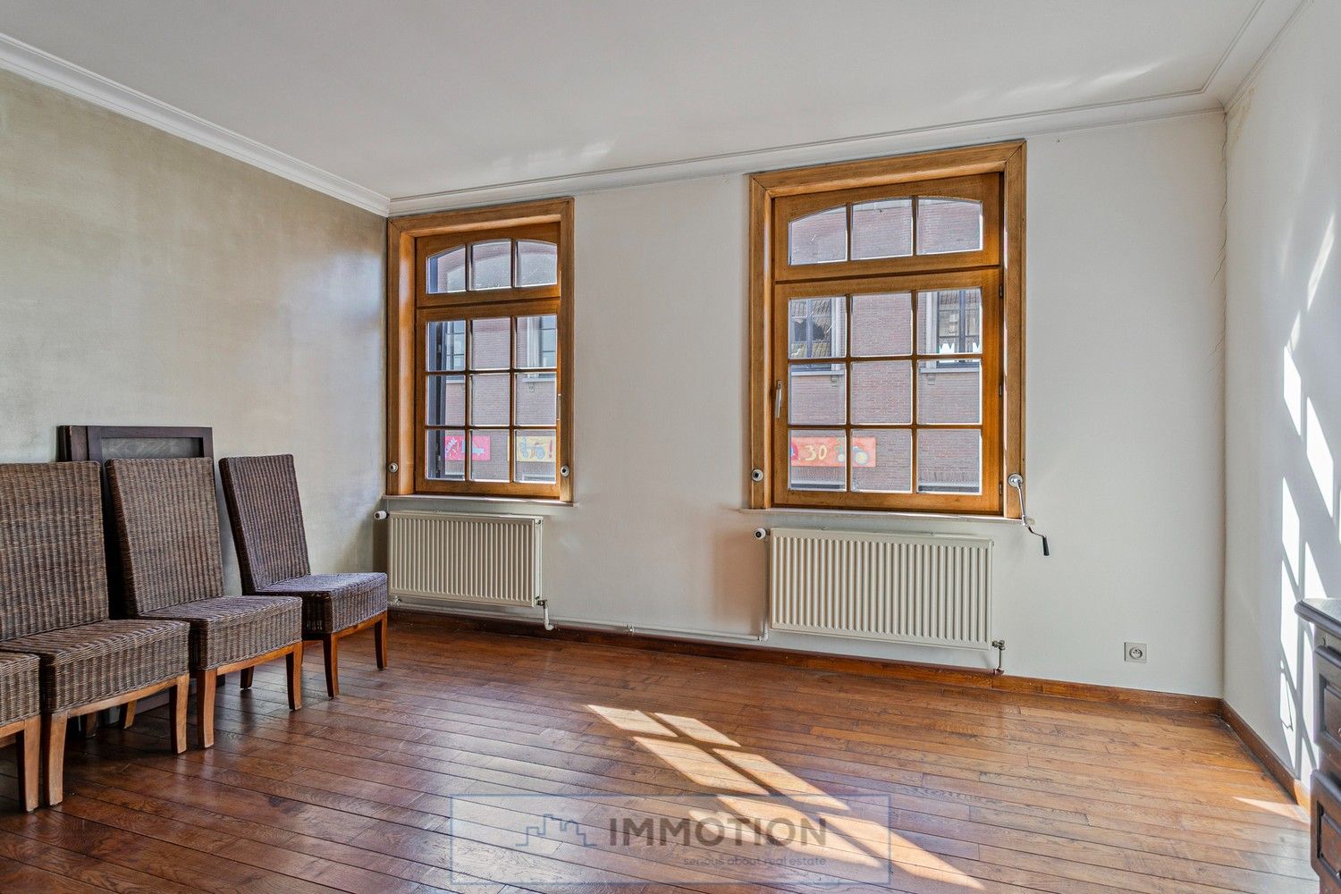 Unieke burgerwoning met bijgebouw en tuin foto 14