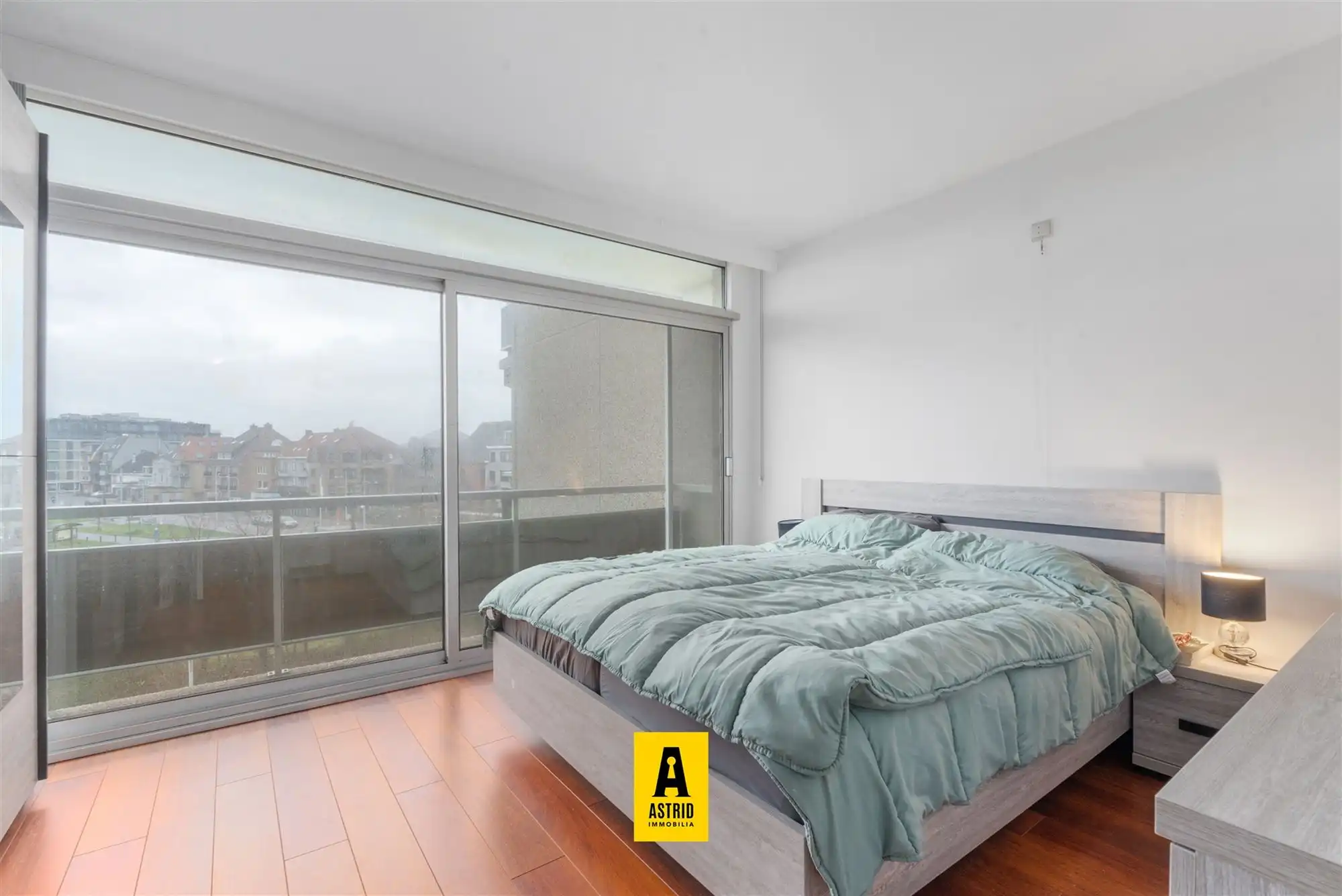 Ruim en zonnig appartement aan zee! foto 12