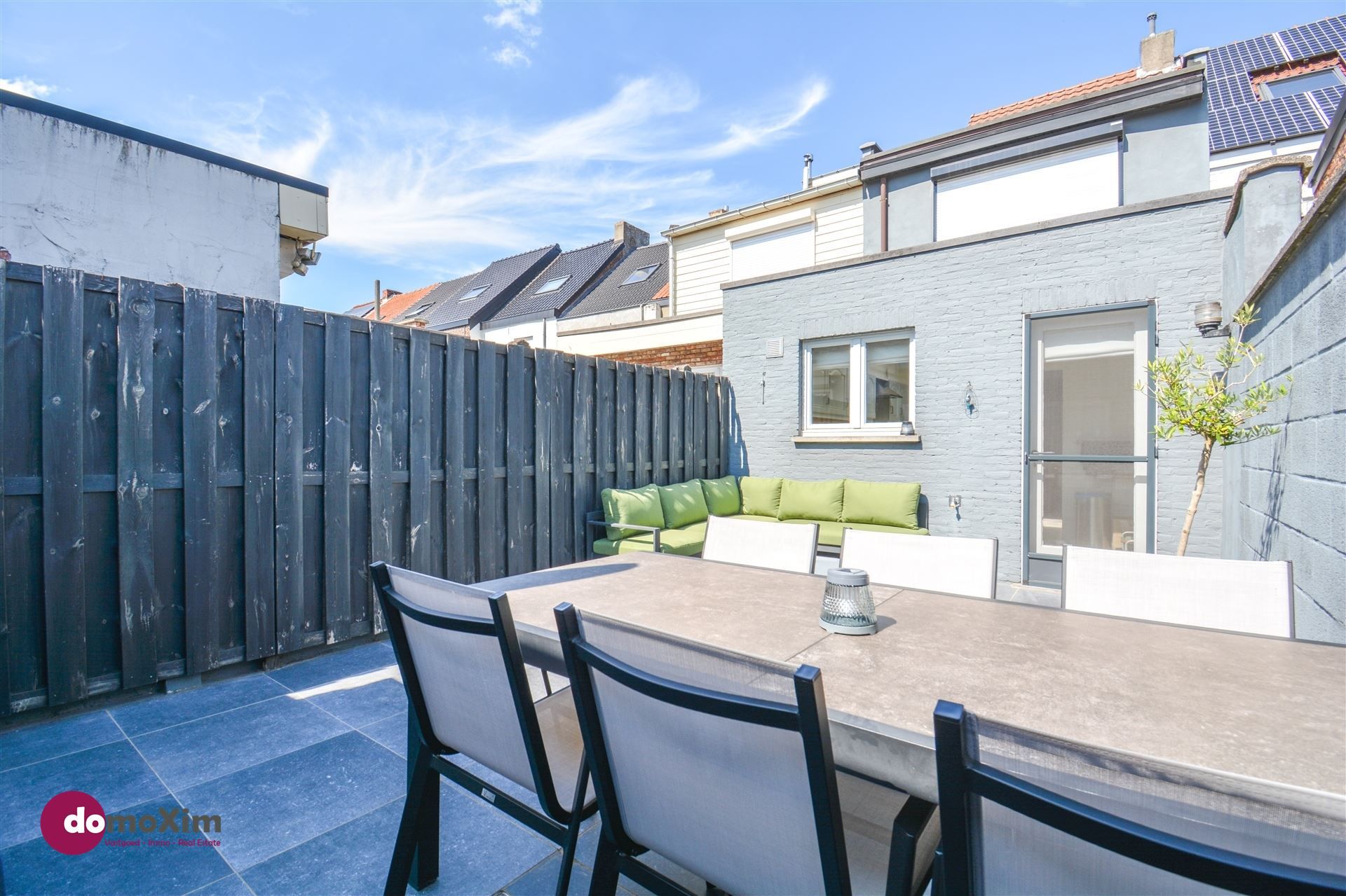 Verrassend ruime & stijlvol gerenoveerde rijwoning in hartje Muizen foto 24