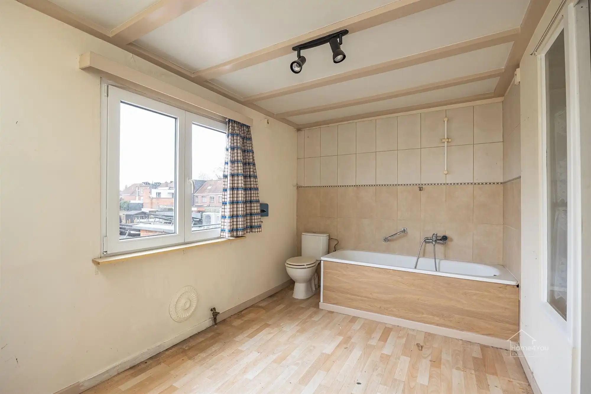 Te renoveren woning met groot potentieel en tuin te Bornem foto 9