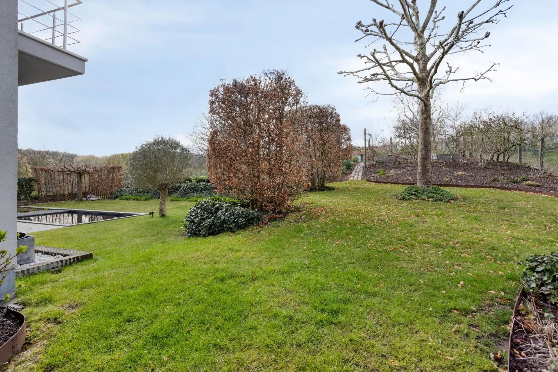 Lichtrijke, moderne villa in perfecte staat op rustige locatie foto 37