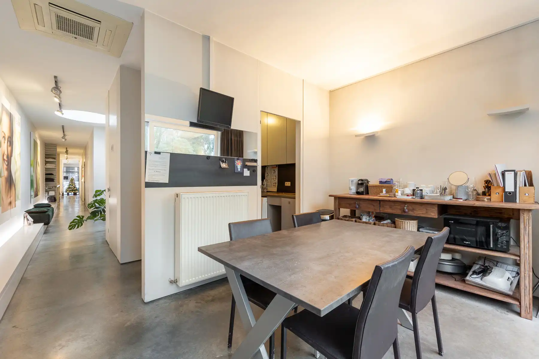 HANDELSRUIMTE MET BOVENLIGGEND APPARTEMENT, ENORM RENDEMENT foto 6