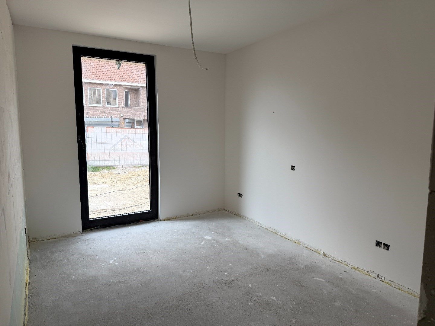  Gelijkvloers appartement met tuin en 2 slpk foto 12