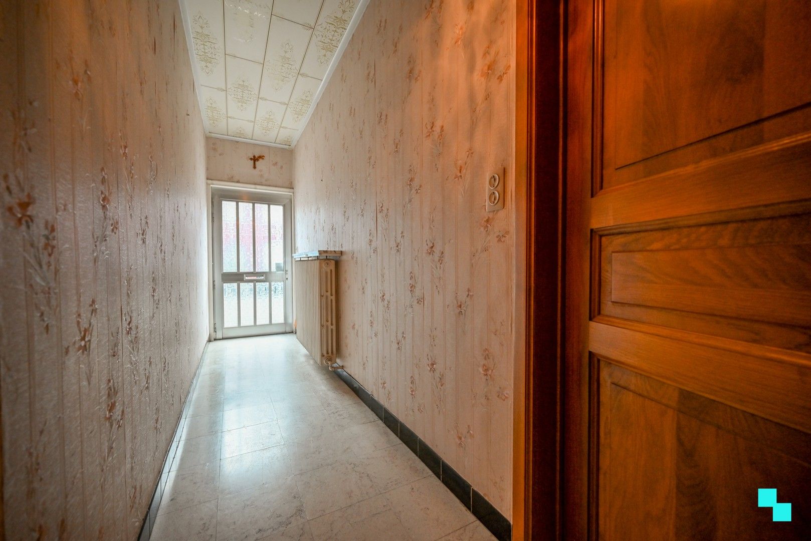 Ruime eengezinswoning te Emelgem foto 2