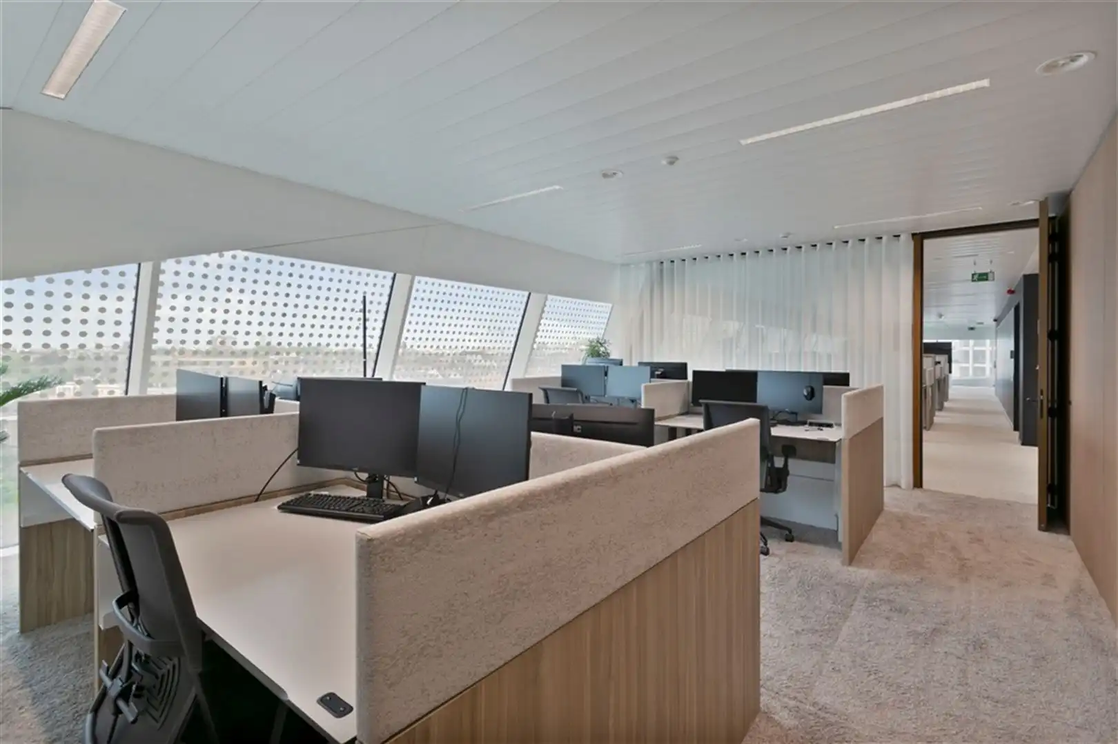 Diamond Building - Ingericht kantoren  foto 14