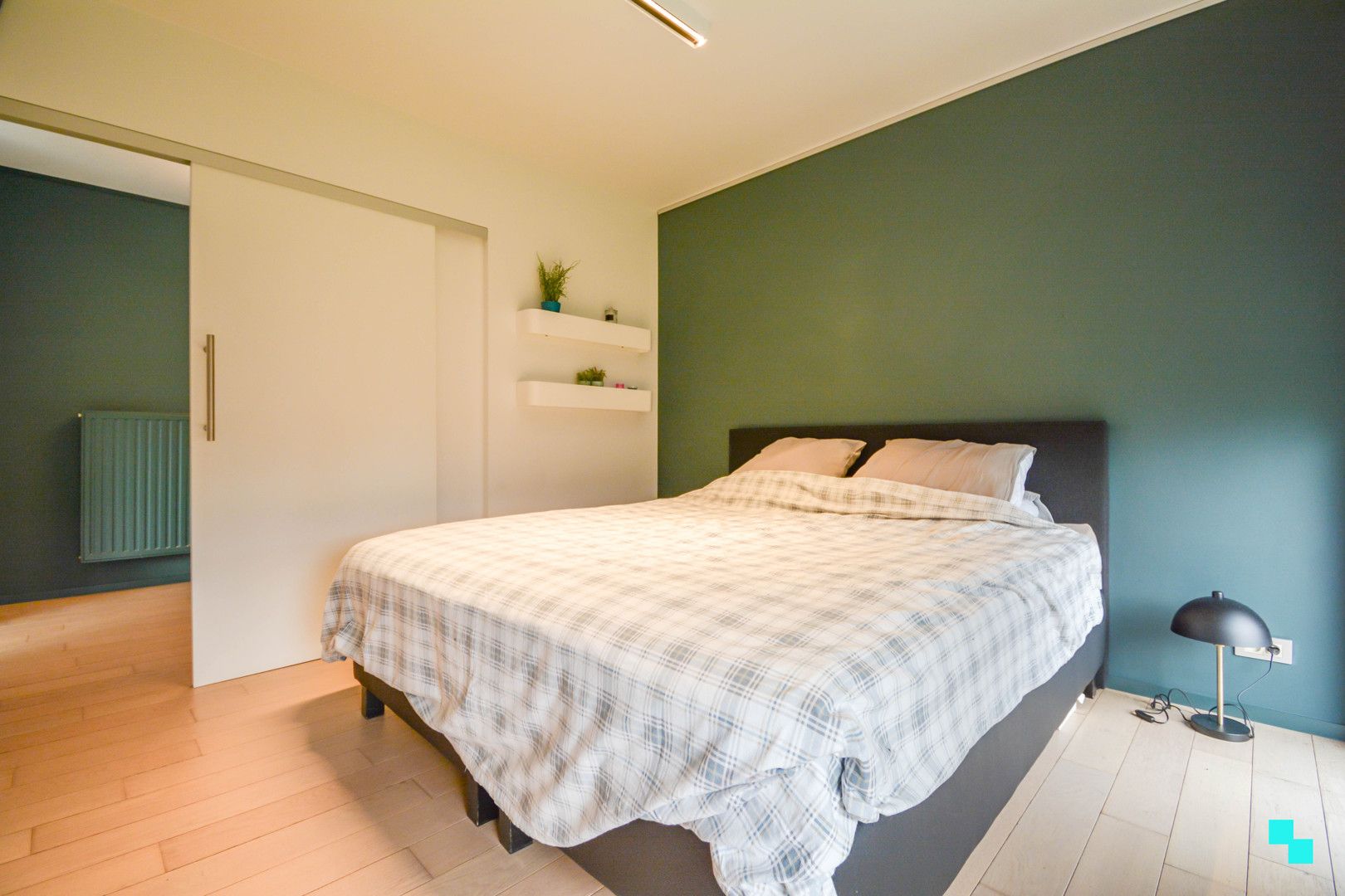 Bijzonder lichtrijke, moderne woning met zwembad te Izegem foto 20