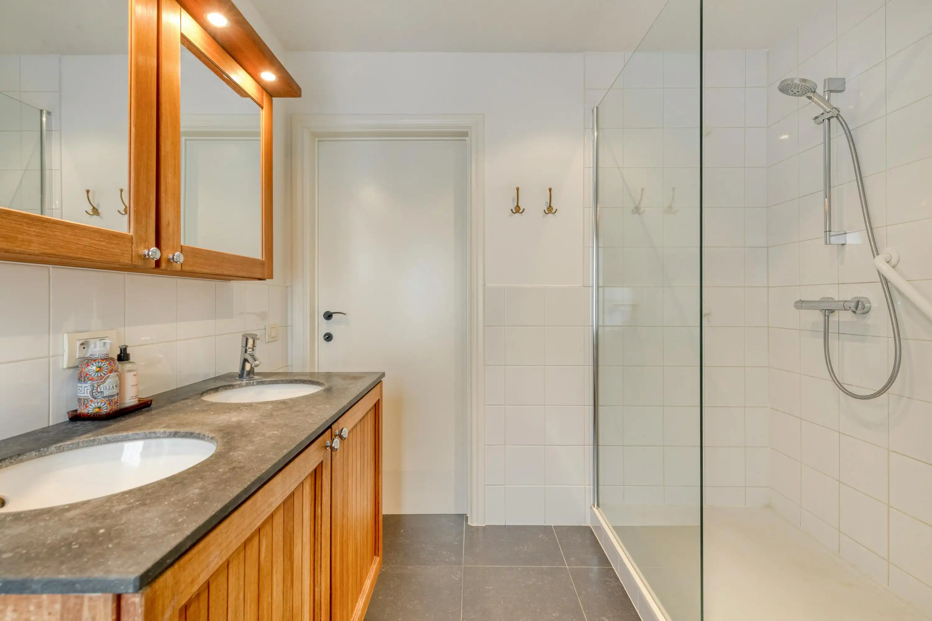Karaktervol huis te koop in Sint-Michiels foto 15