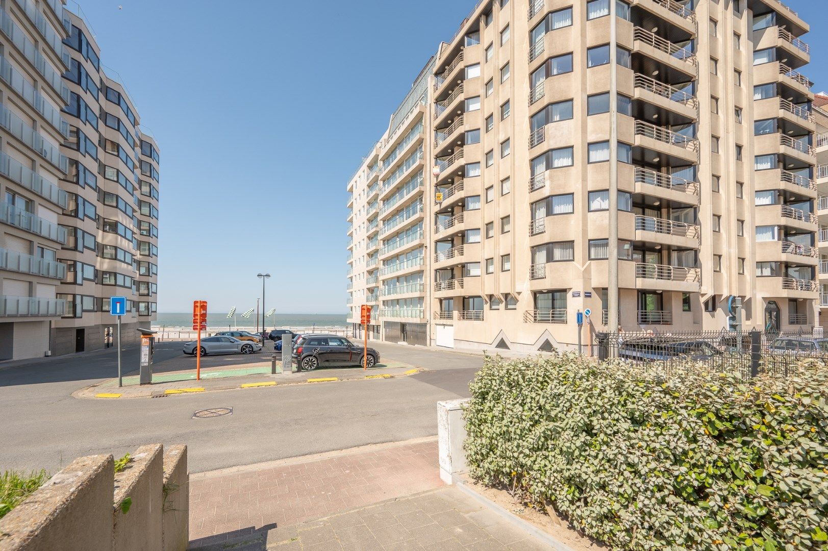 Zeer zonnig gelegen appartement met open zicht en zijdelings zeezicht foto 4