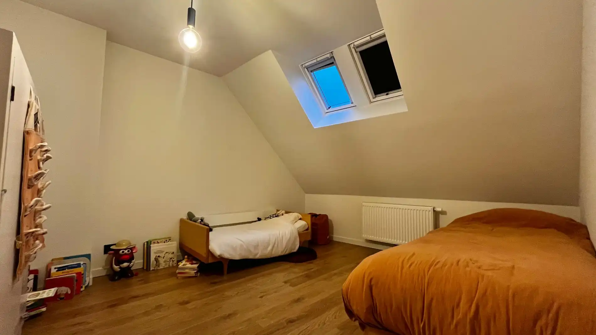 Welkom in deze ruime, vernieuwde BEN-woning met mogelijk 4 ruime slaapkamers, uitweg en zonnepanelen! foto 17