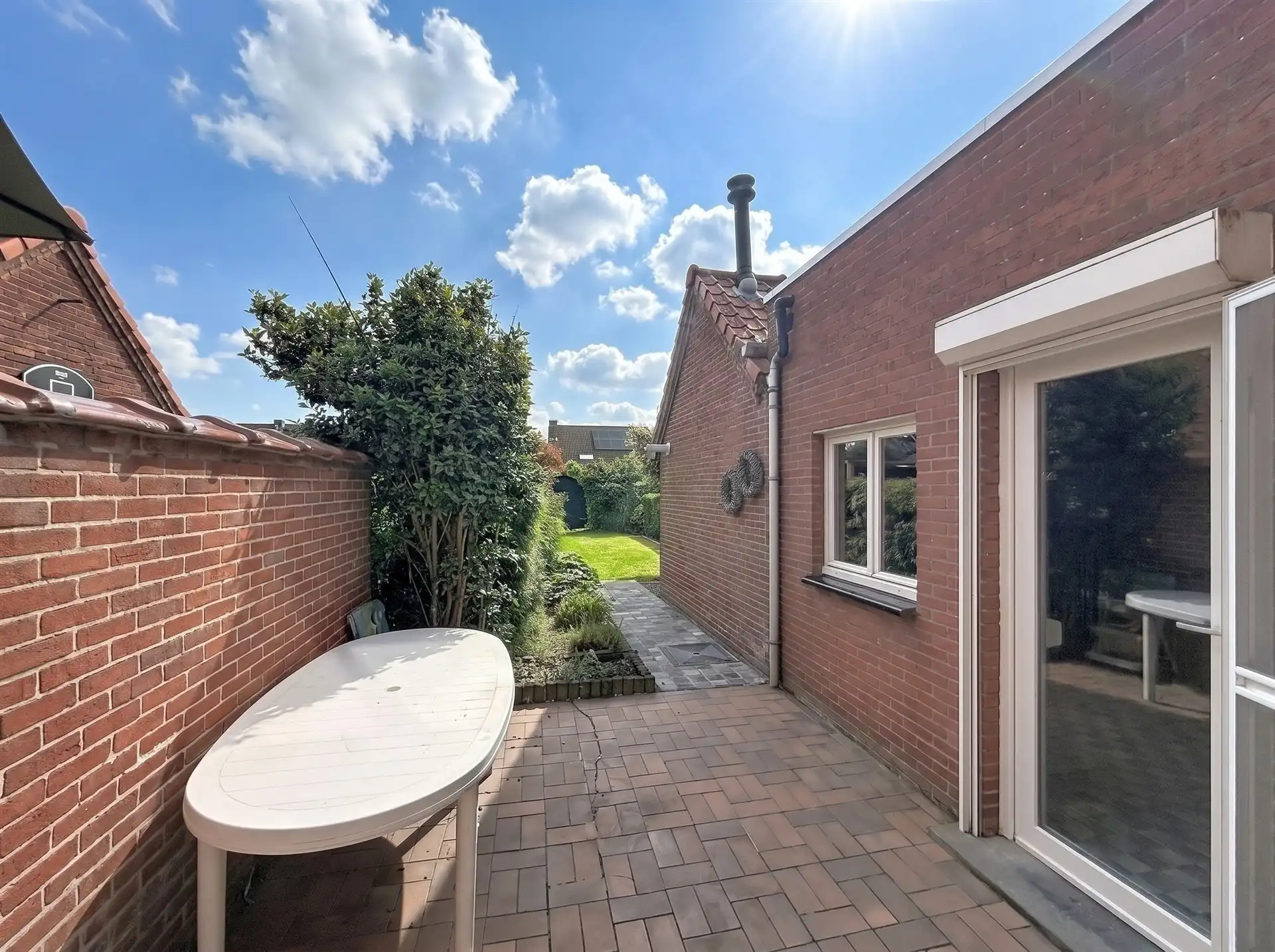 Instapklare woning met halfopen karakter met tuin! foto 5