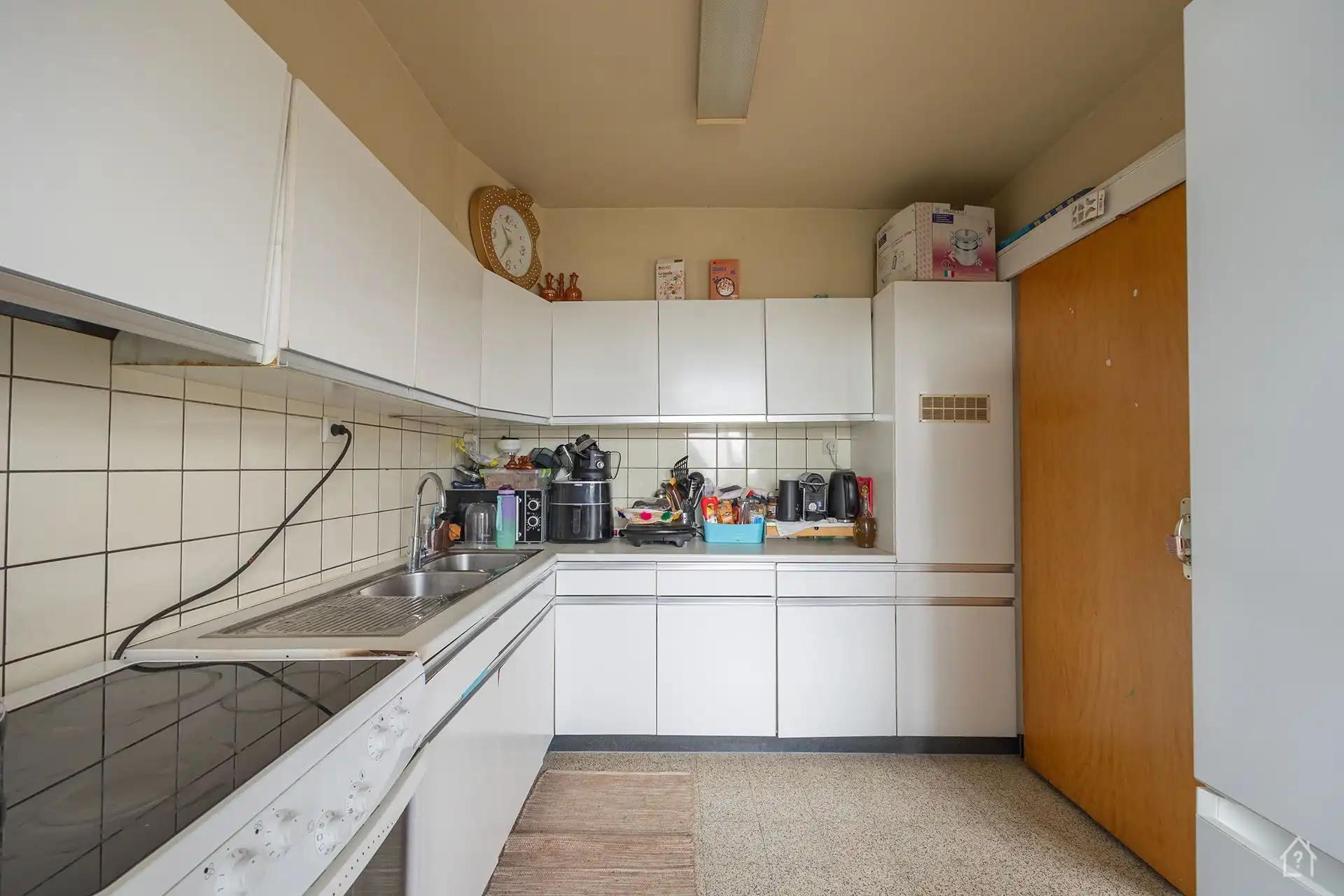 2 slaapkamer appartement met terras foto 10