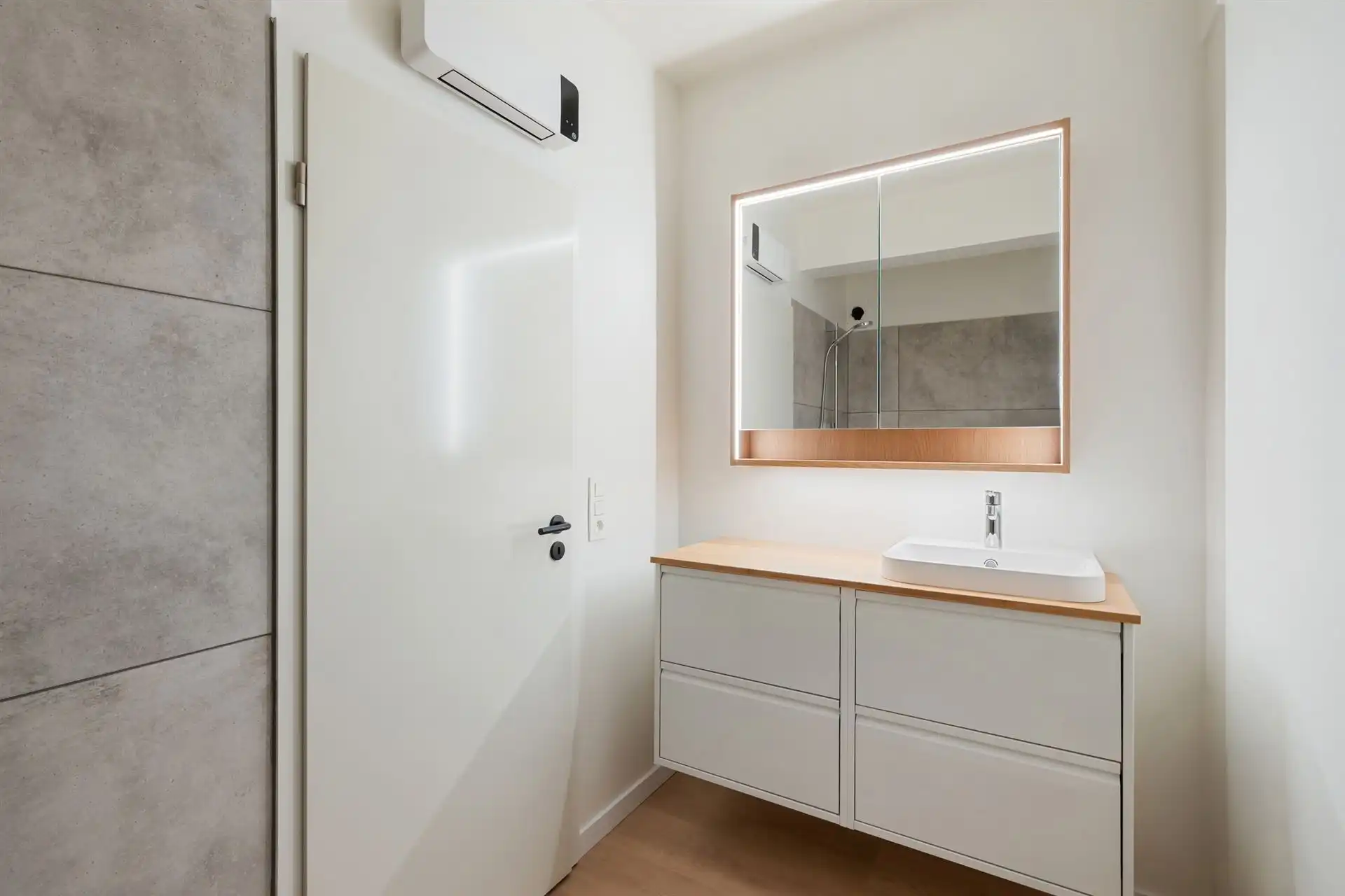 Prachtig gerenoveerd appartement op TOPligging Oostende! foto 13