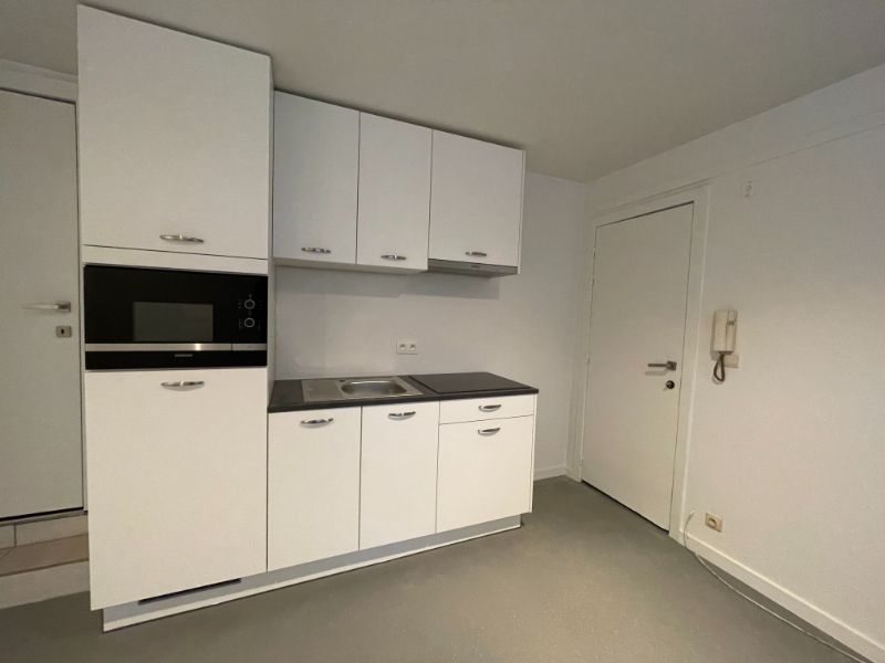 Gerenoveerde studio nabij Citadelpark en Sint-Pietersstation - enkel studenten foto 6
