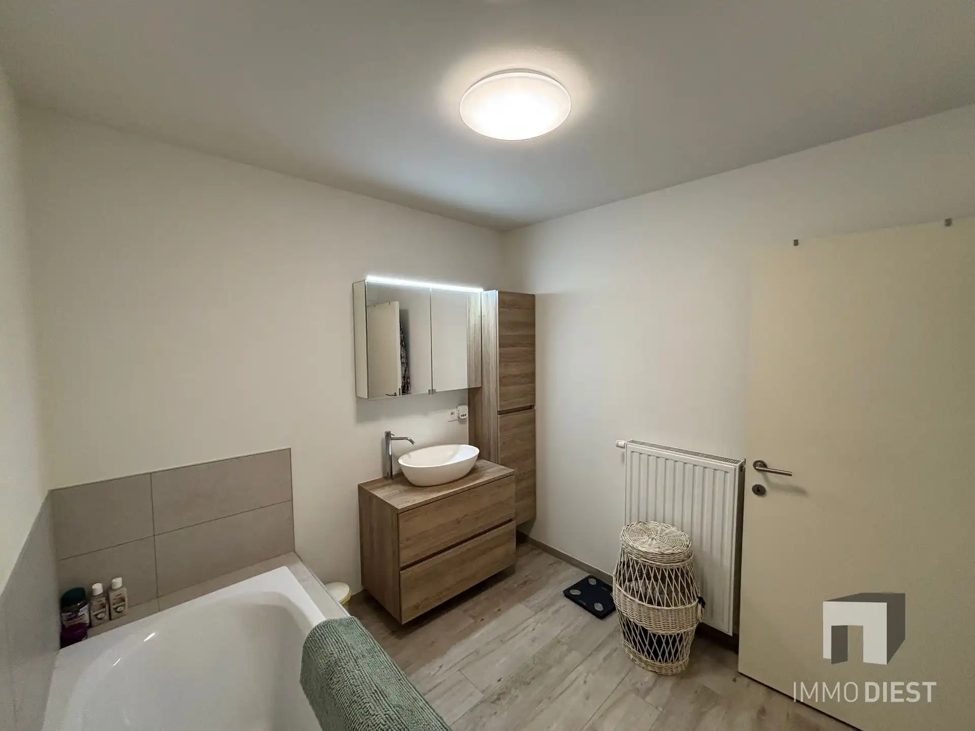 gelijkvloers appartement met tuin, drie slaapkamers! foto 18