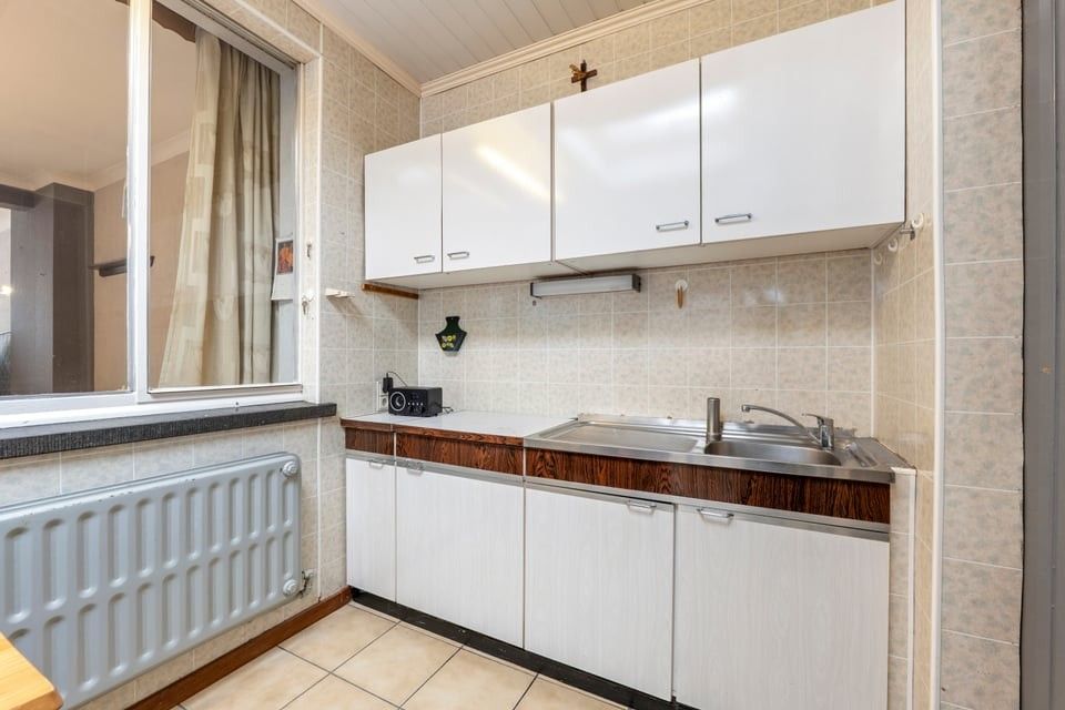 TE RENOVEREN STADSWONING IN SINT-TRUIDEN foto 14