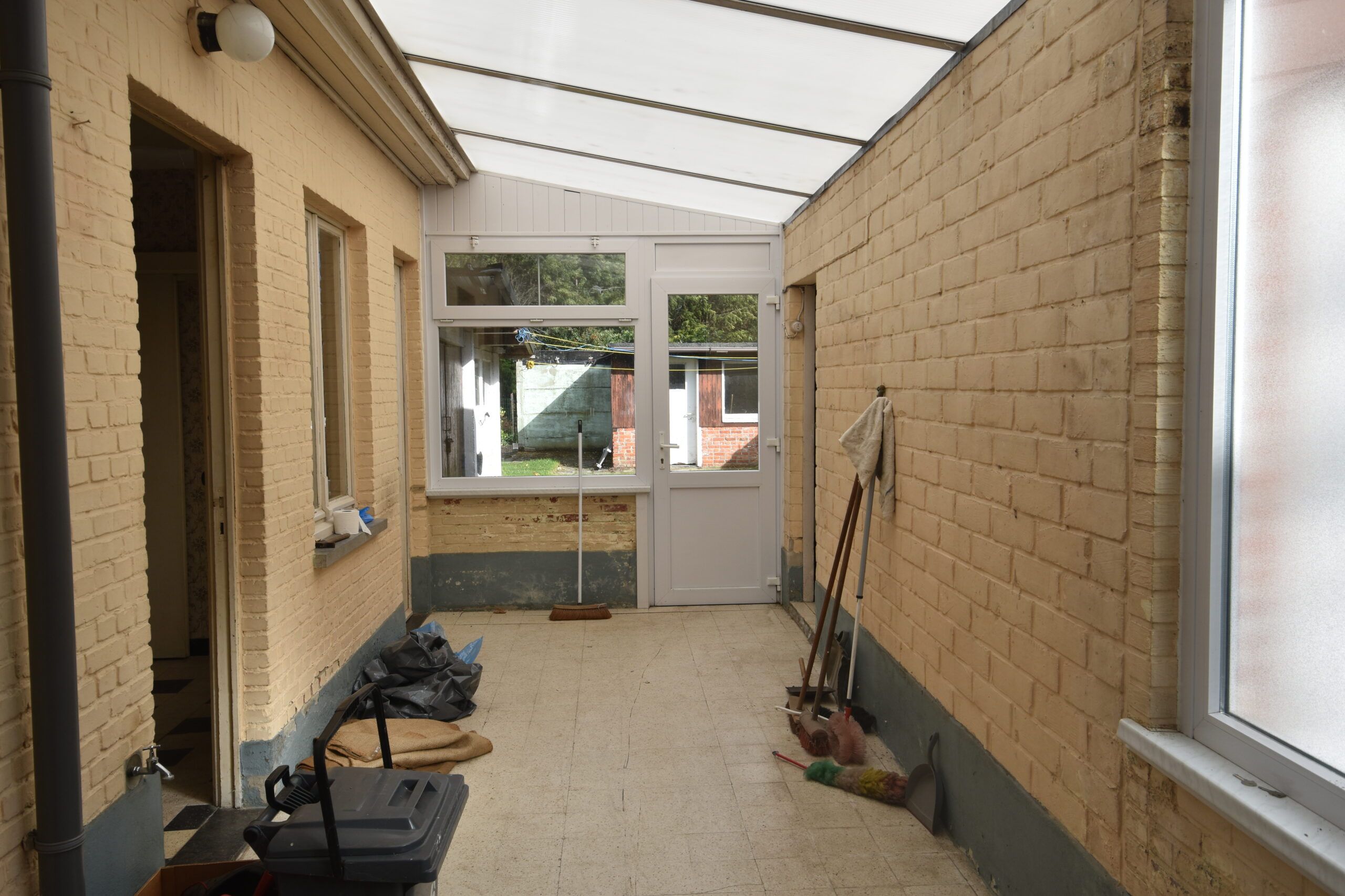 Ben je op zoek naar een gezellige renovatiewoning met uitzonderlijk veel potentieel? foto 17