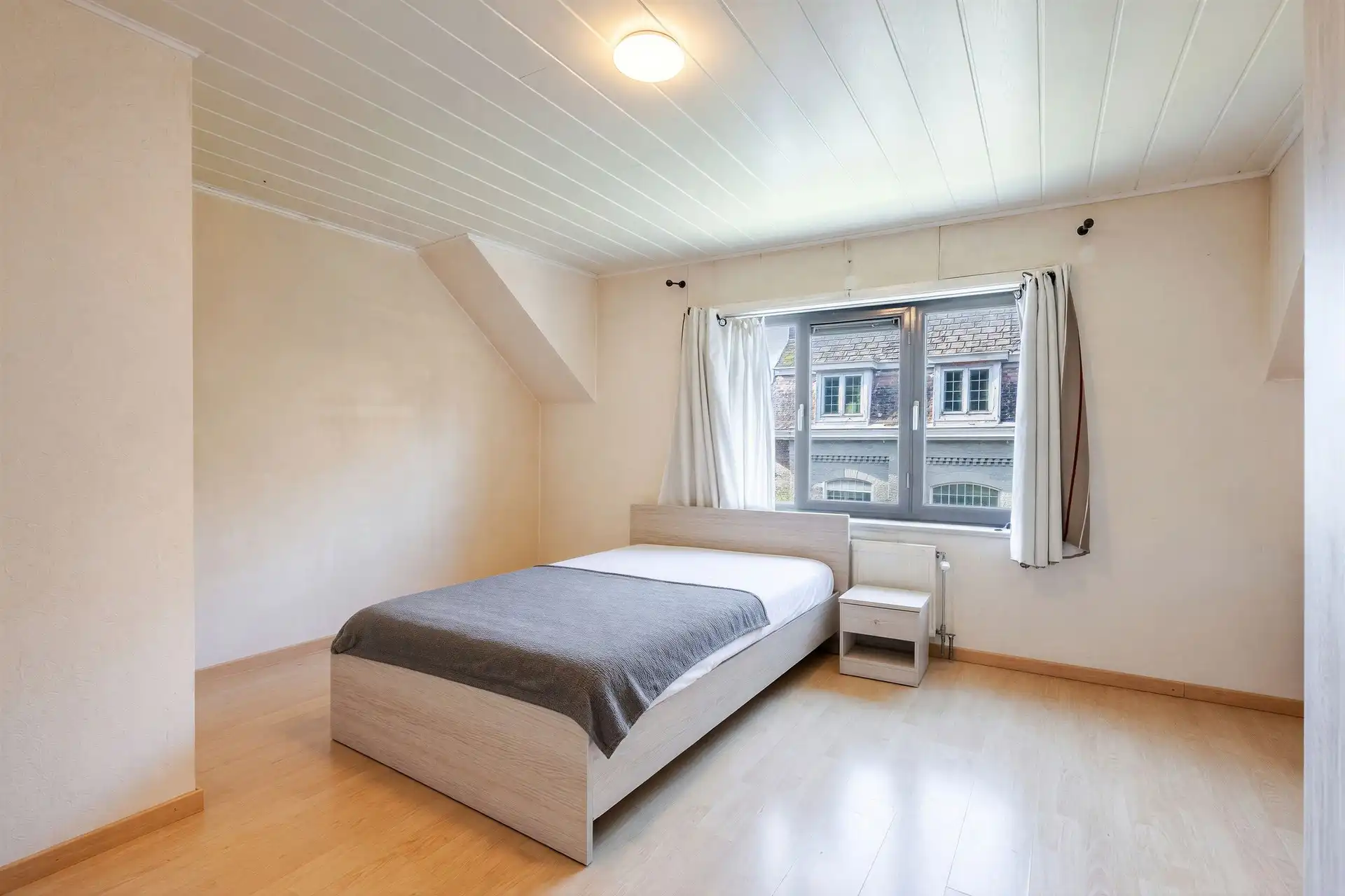 Verhuurde opbrengsteigendom bestaande uit handelspand en duplexappartement in het centrum van Ninove foto 16
