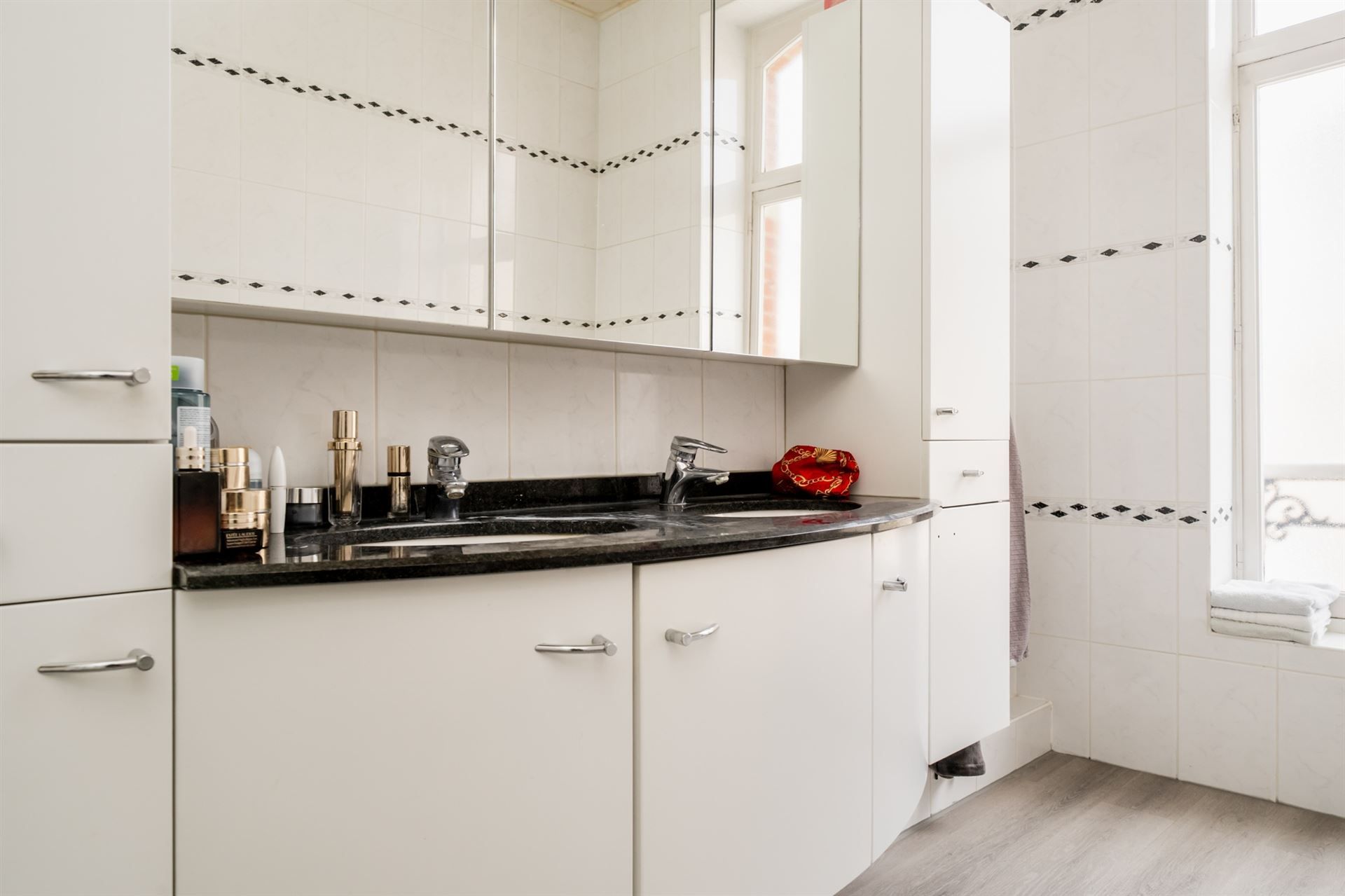 PRACHTIG HERENHUIS OP EEN TOPLOCATIE IN DE EU WIJK foto 20