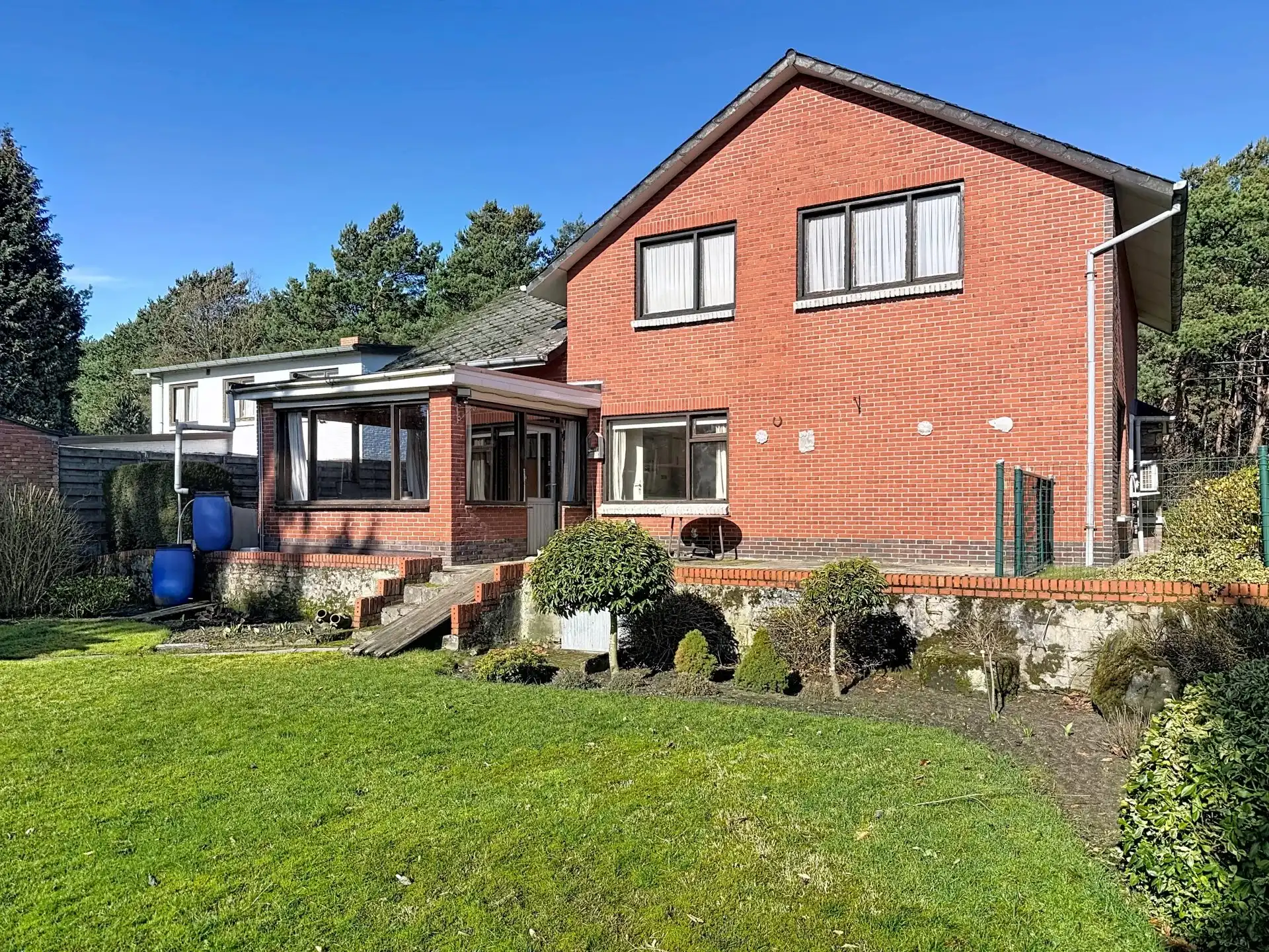 Te renoveren woning op een ruim perceel van 1350 m². foto 31