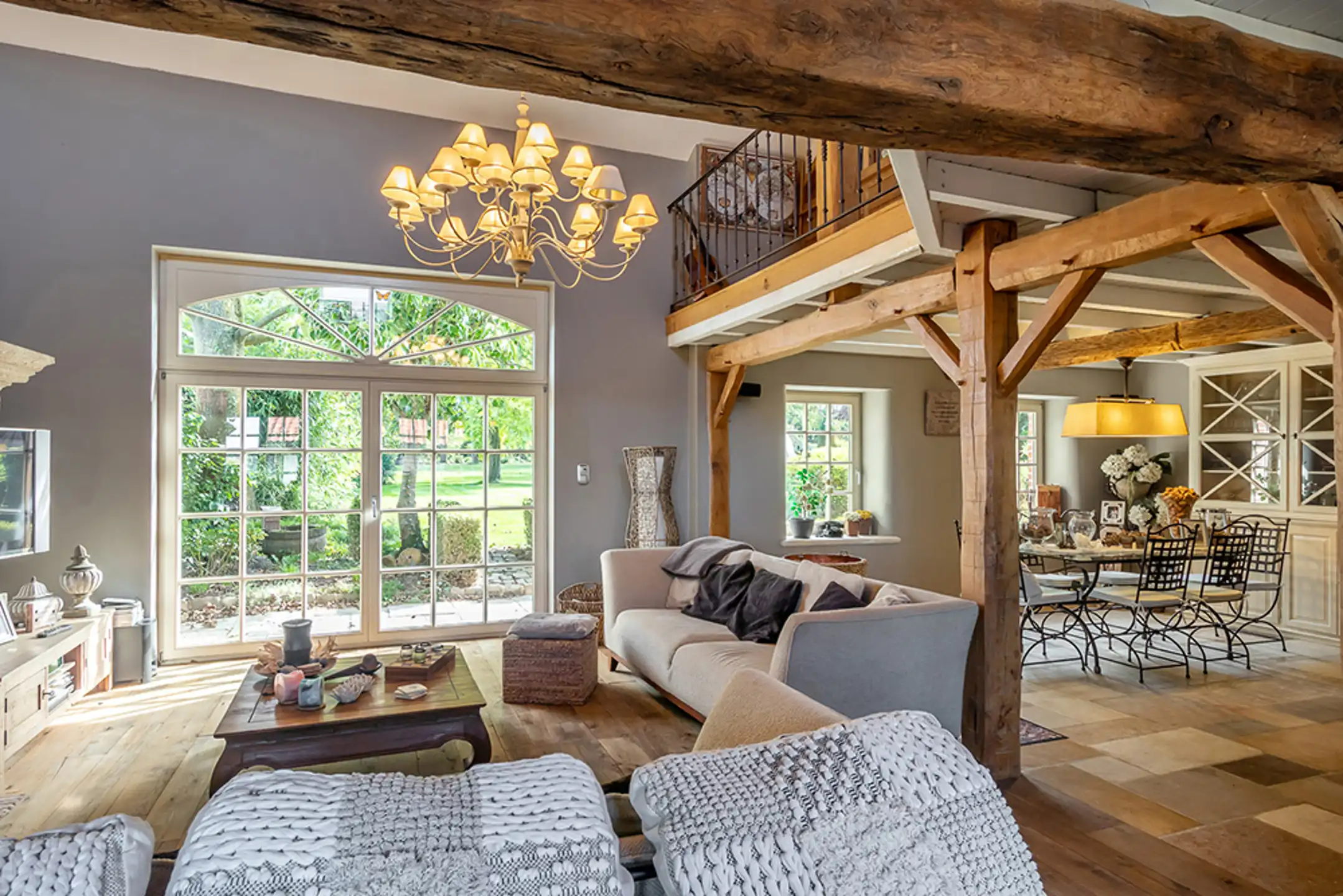 Gerestaureerde vierkantshoeve met B&B op 80 are grond foto 25