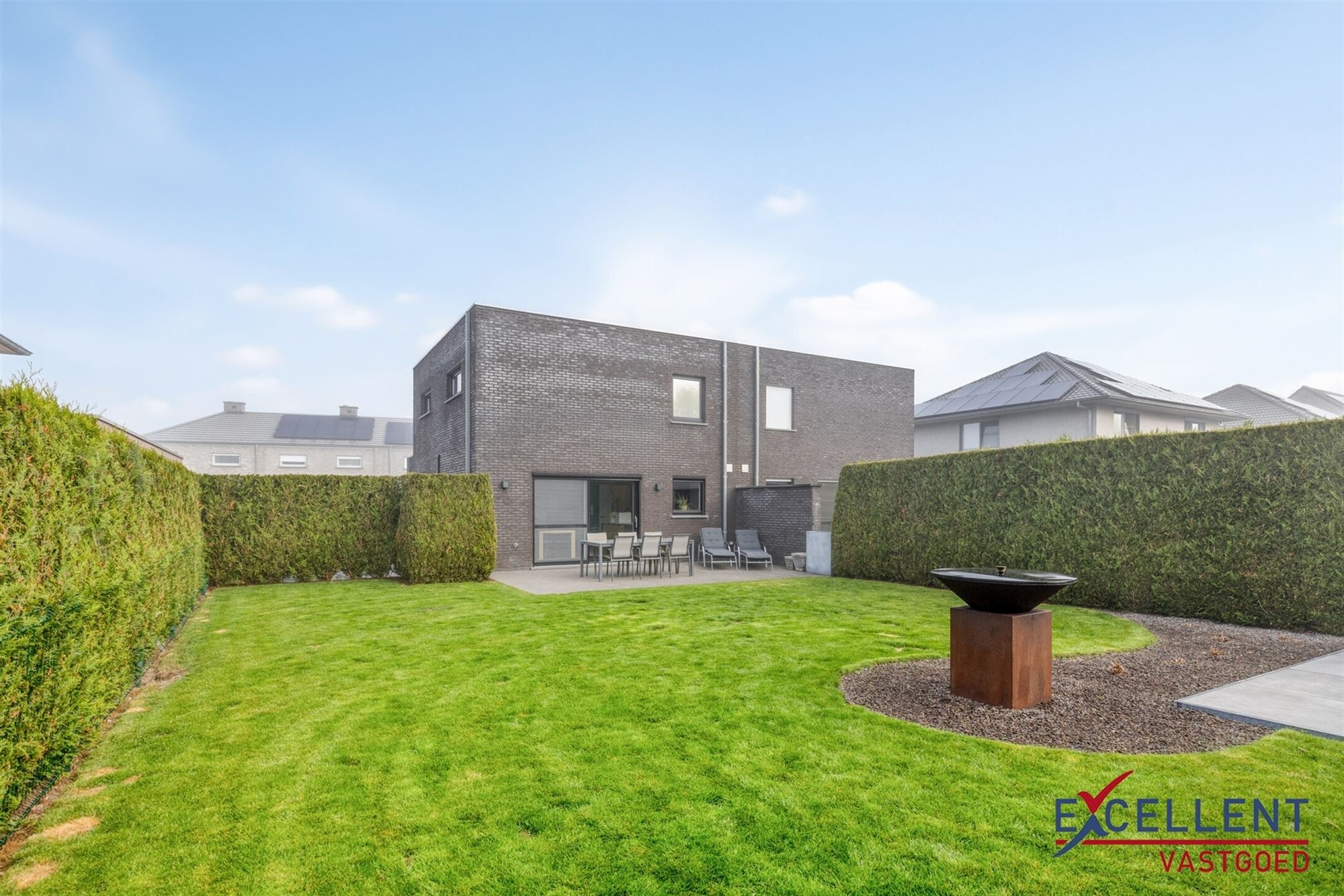 Instapklare halfopen woning te Deinze foto 9