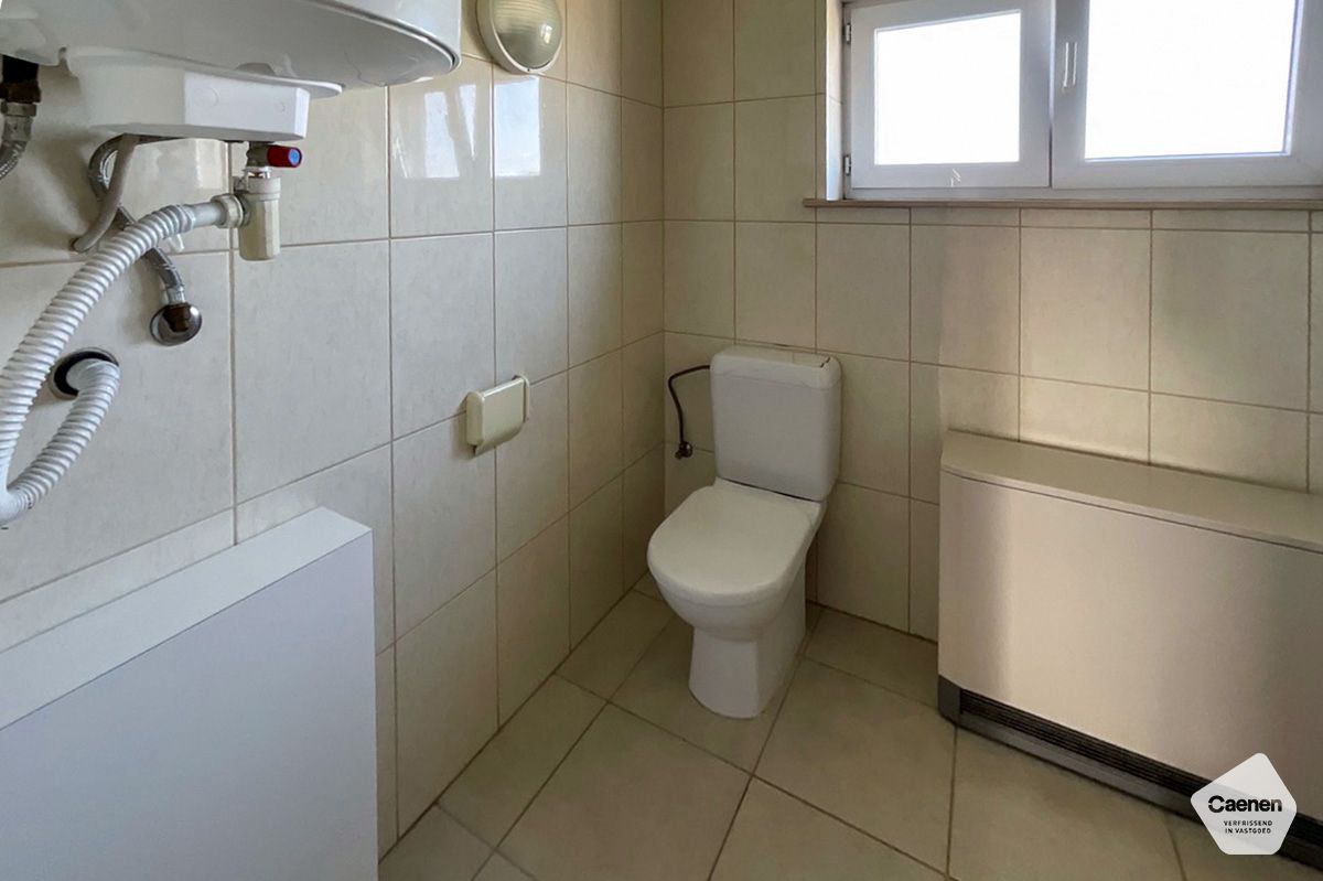 ZONNIG APPARTEMENT IN HET HARTJE VAN WAARDAMME met 2 slaapkamers. foto 9