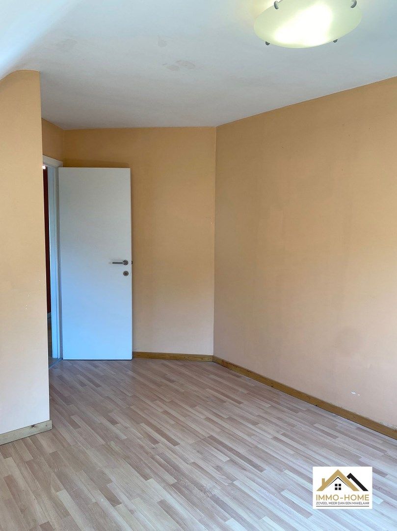 Villa met vier slaapkamers te Nevele foto 22