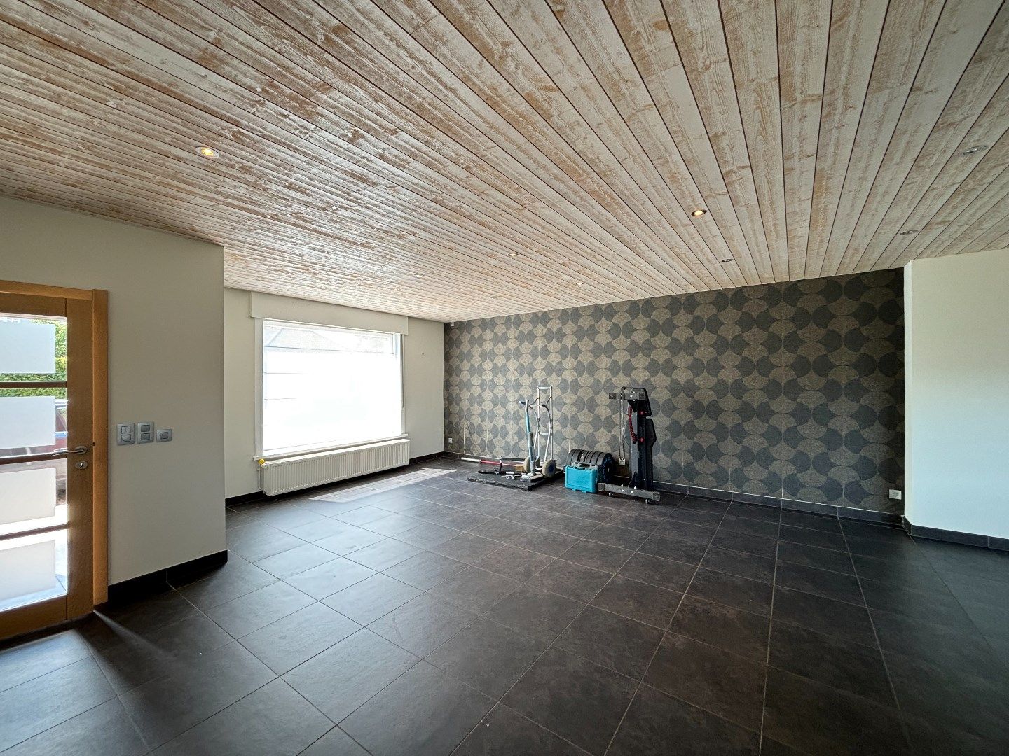 Ruime instapklare woning met tuin en garage. foto 4