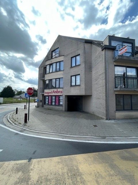 ZEER RUIM DUPLEXAPPARTEMENT MET 3 SLAAPKAMERS EN 2 ONDERGRONDSE AUTOSTAANPLAATSEN foto 11