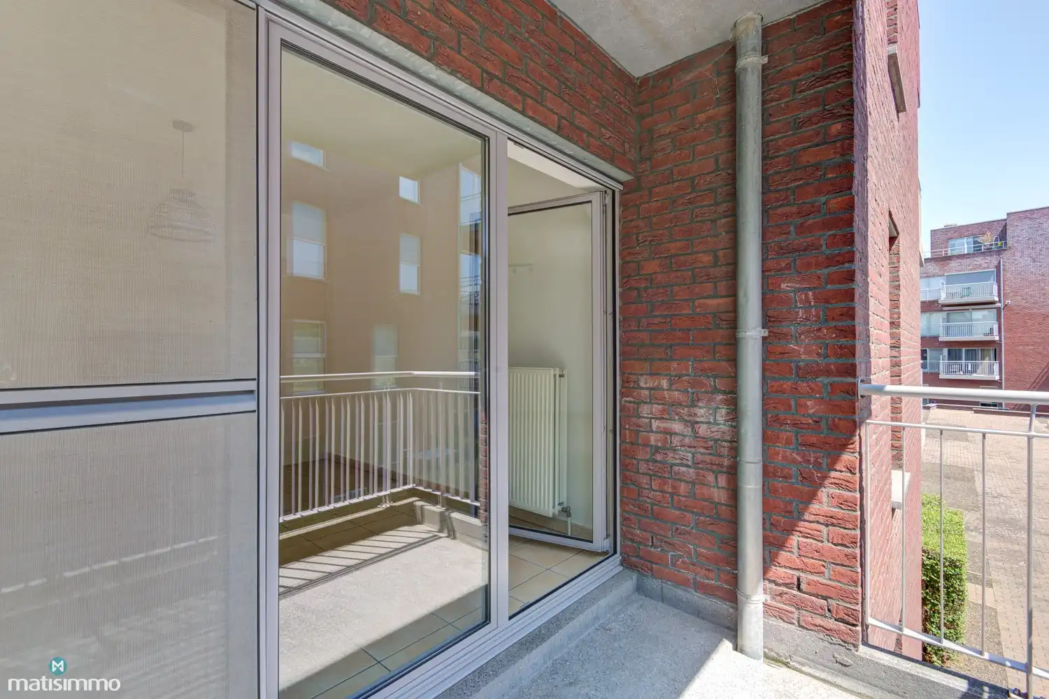 INSTAPKLAAR APPARTEMENT MET 2 SLAAPKAMERS EN PARKEERPLAATS AAN DE RAND VAN CENTRUM TONGEREN foto 12