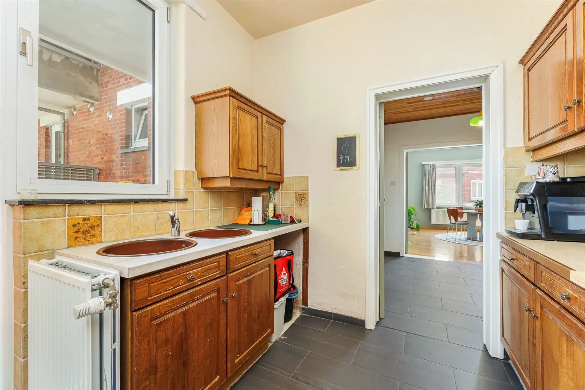 Appartement met terras op gunstige locatie foto 9