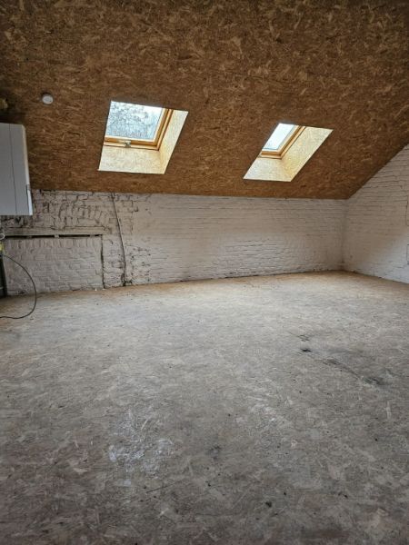 Gerenoveerde woning met garage foto 18