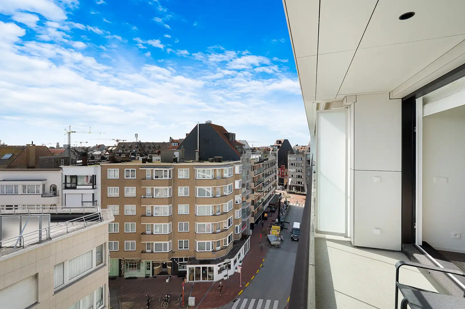 Luxueus éénslaapkamer appartement op toplocatie te Zoute. foto 9