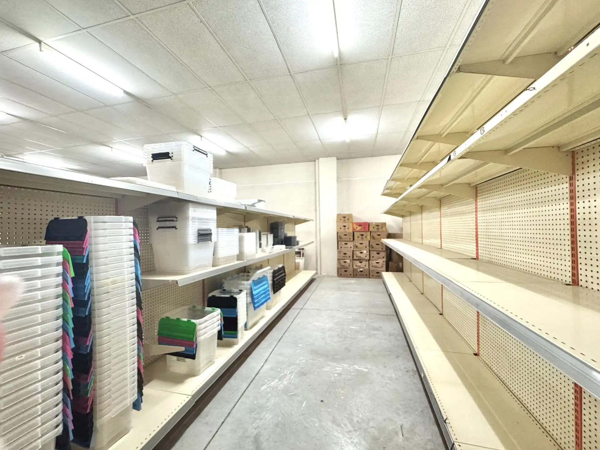 MAGAZIJN OP 683 M² foto 21