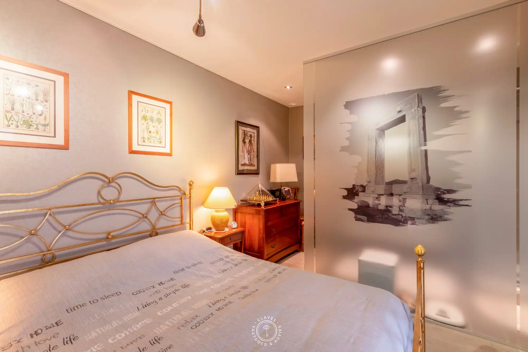 Opbrengsteigendom (ruime burgerwoning) bestaande uit 2 appartementen en garage foto 7