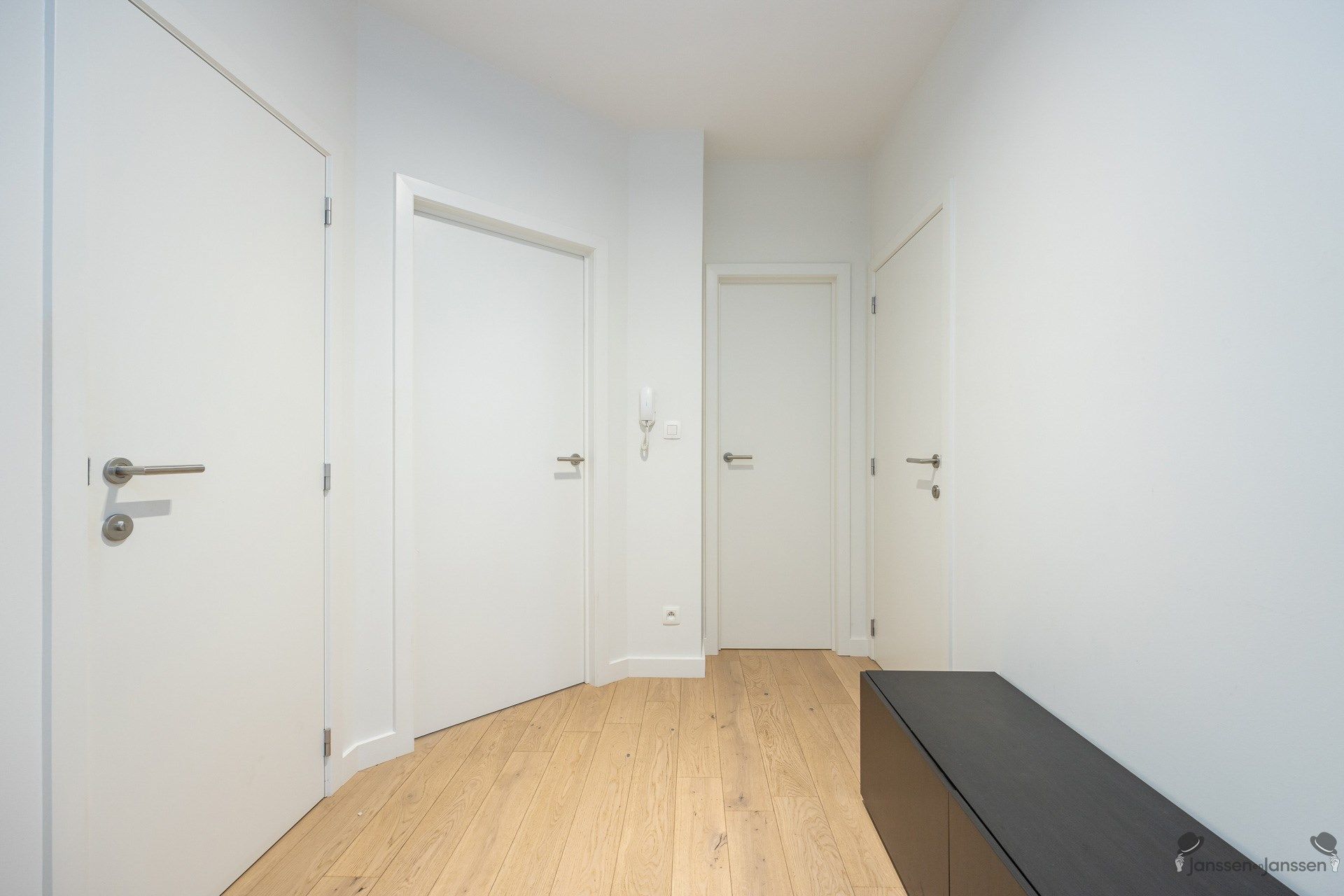 Recent gerenoveerd gelijkvloers appartement met zonnige tuin foto 5