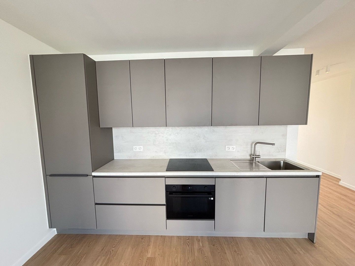 APPARTEMENT OP DE TWEEDE VERDIEPING MET TERRAS foto 3