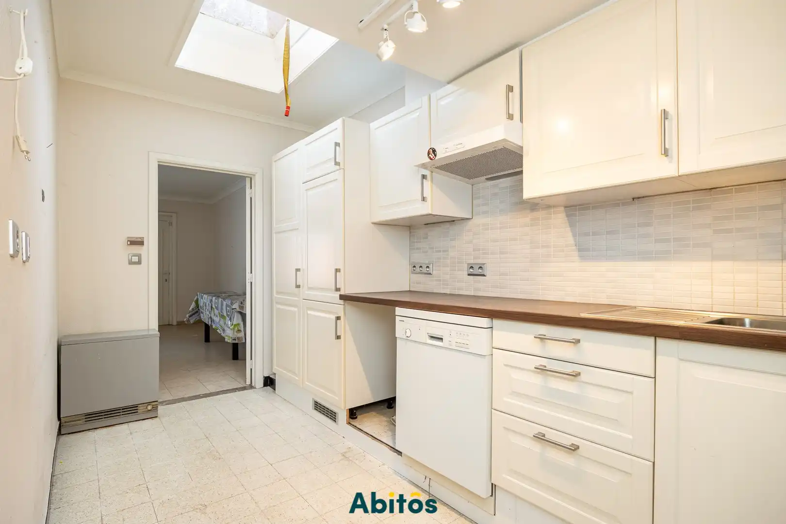 Handelspand op absolute topligging in het centrum van Drongen foto 14