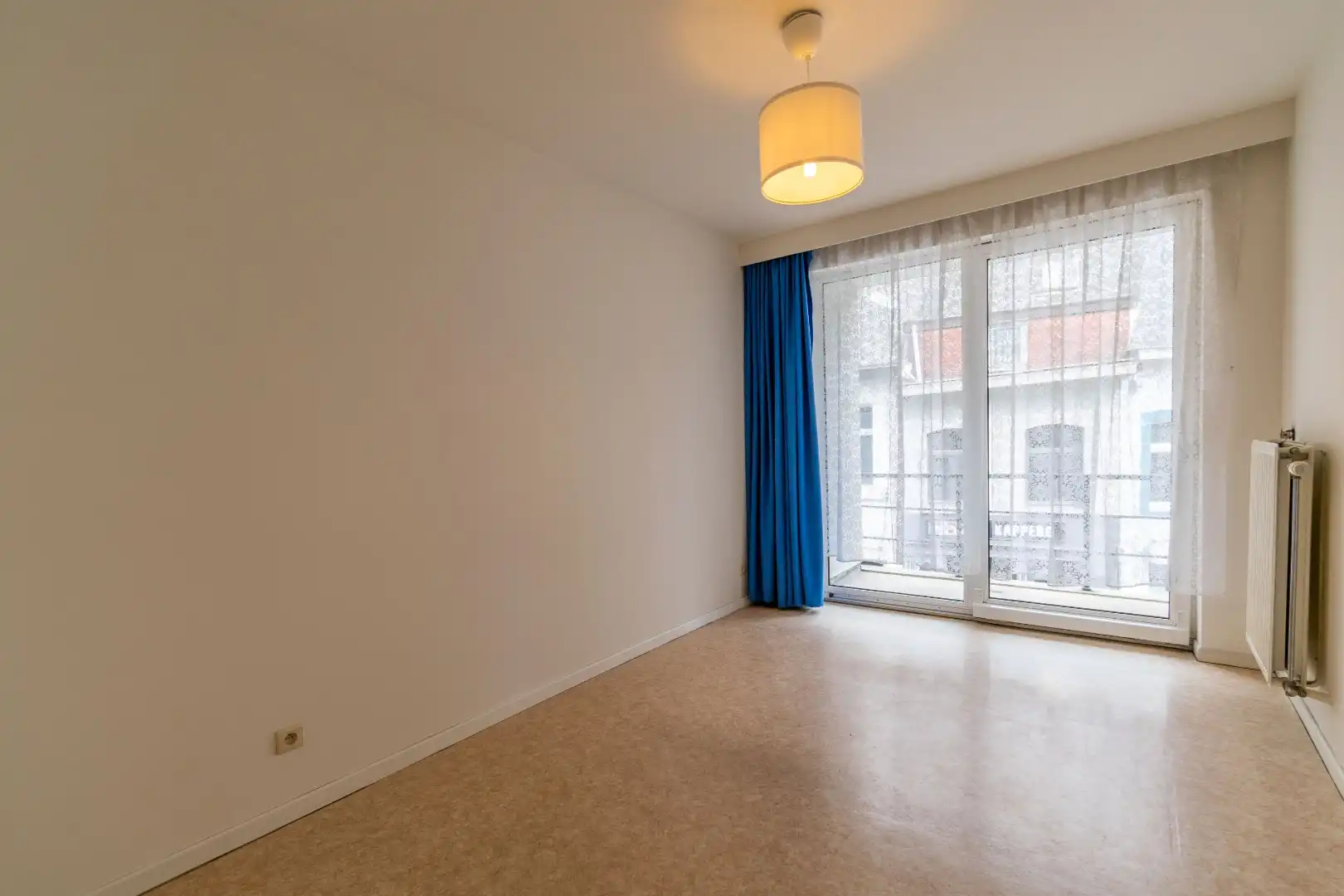 RUIM APPARTEMENT MET 2 SLAAPKAMERS + GARAGEBOX ! foto 9