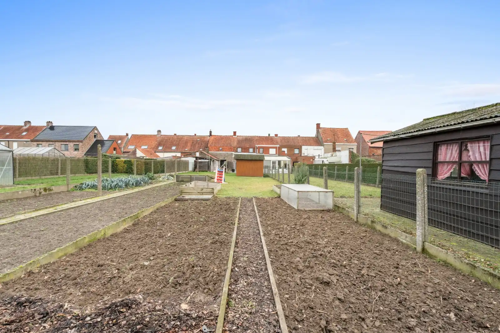 Charmante gerenoveerde starterswoning in Ardooie! foto 15