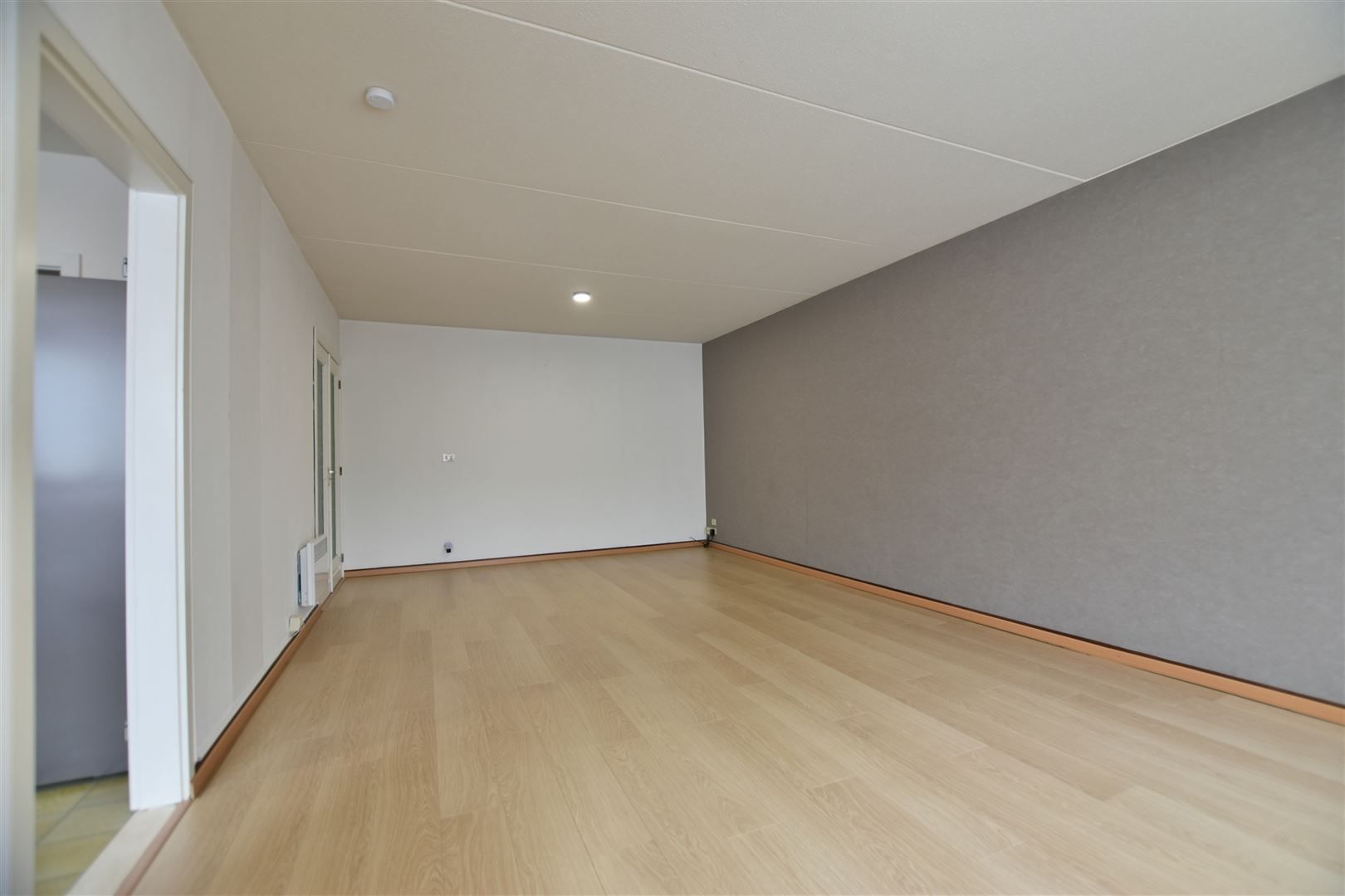 Instapklaar, recent vernieuwd appartement in Sint-Gillis (Dendermonde) foto 3