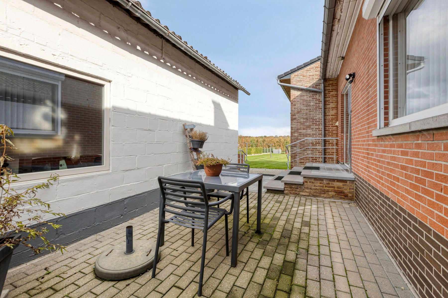 Huis met opslag, ruime tuin en mog. tot kangeroe/zorgwoning foto 34