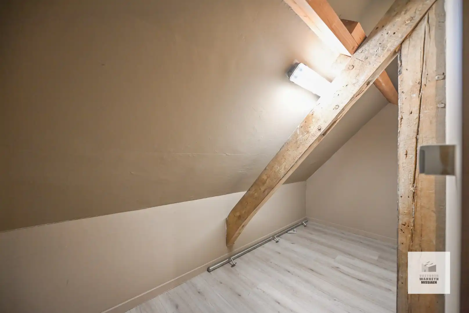 Instapklare woning met 3 slaapkamers en ruime berging/garage in centrum Wingene  foto 22