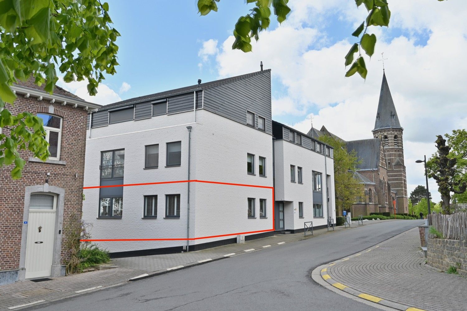 Modern, gelijkvloers hoekappartement van 125 m² met riant zonneterras en garagebox, rustig gelegen in Residentie La Scala te Lanaken-Gellik foto 19