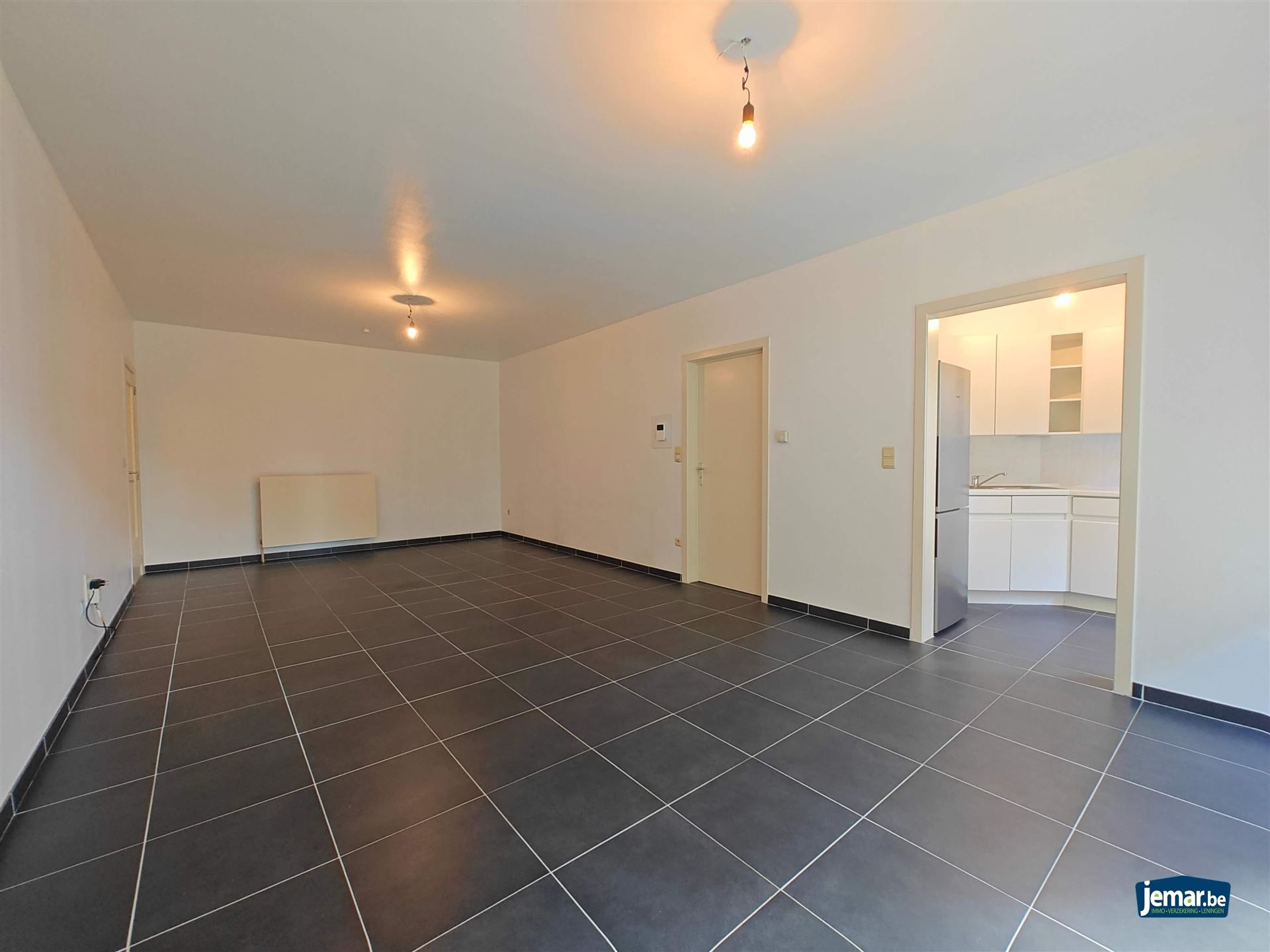 Instapklaar gerenoveerd appartement met 2 slaapkamers, ondergrondsparking en  berging  foto 6