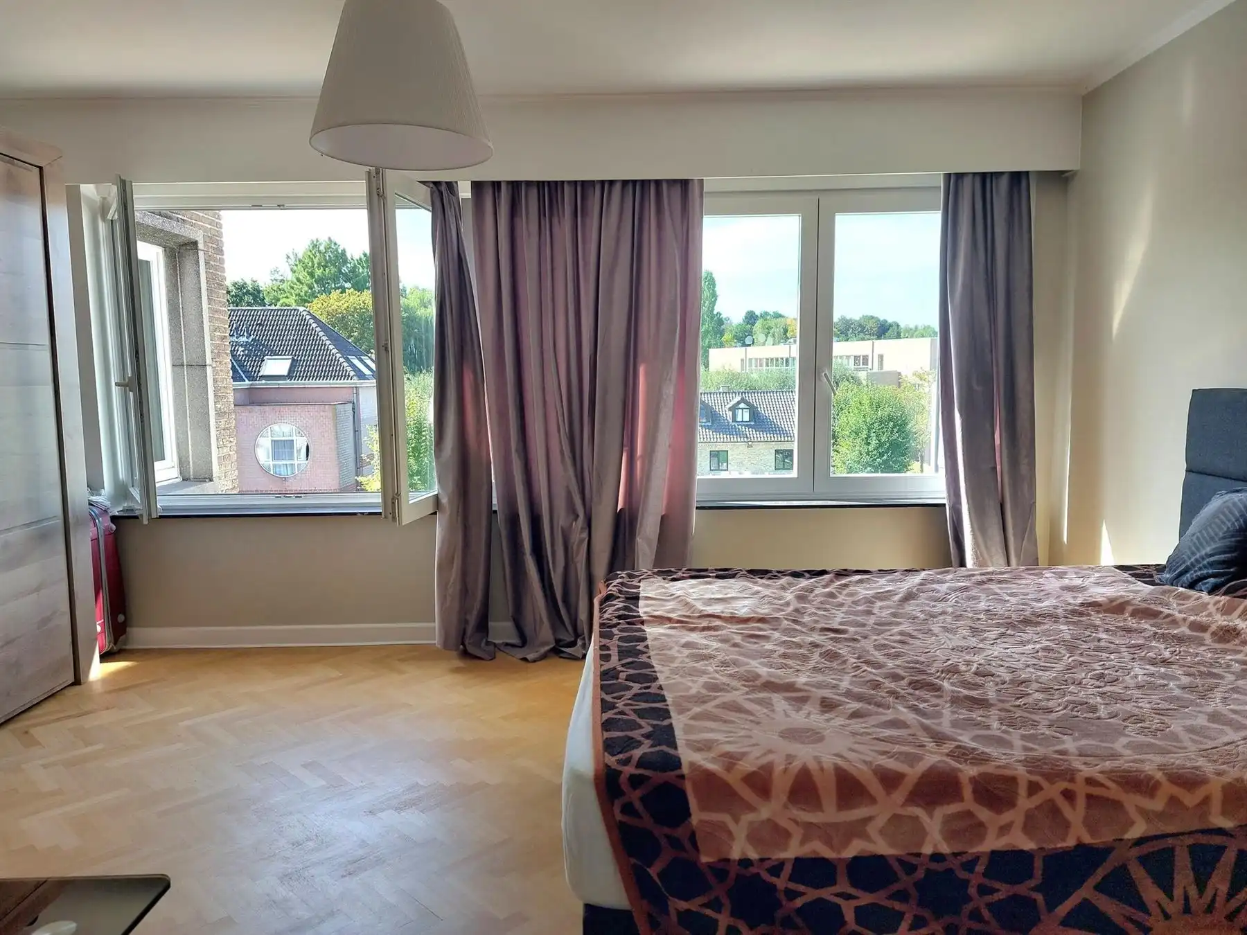 KARAKTERVOLLE HERENWONING IN CENTRUM GRIMBERGEN  foto 12